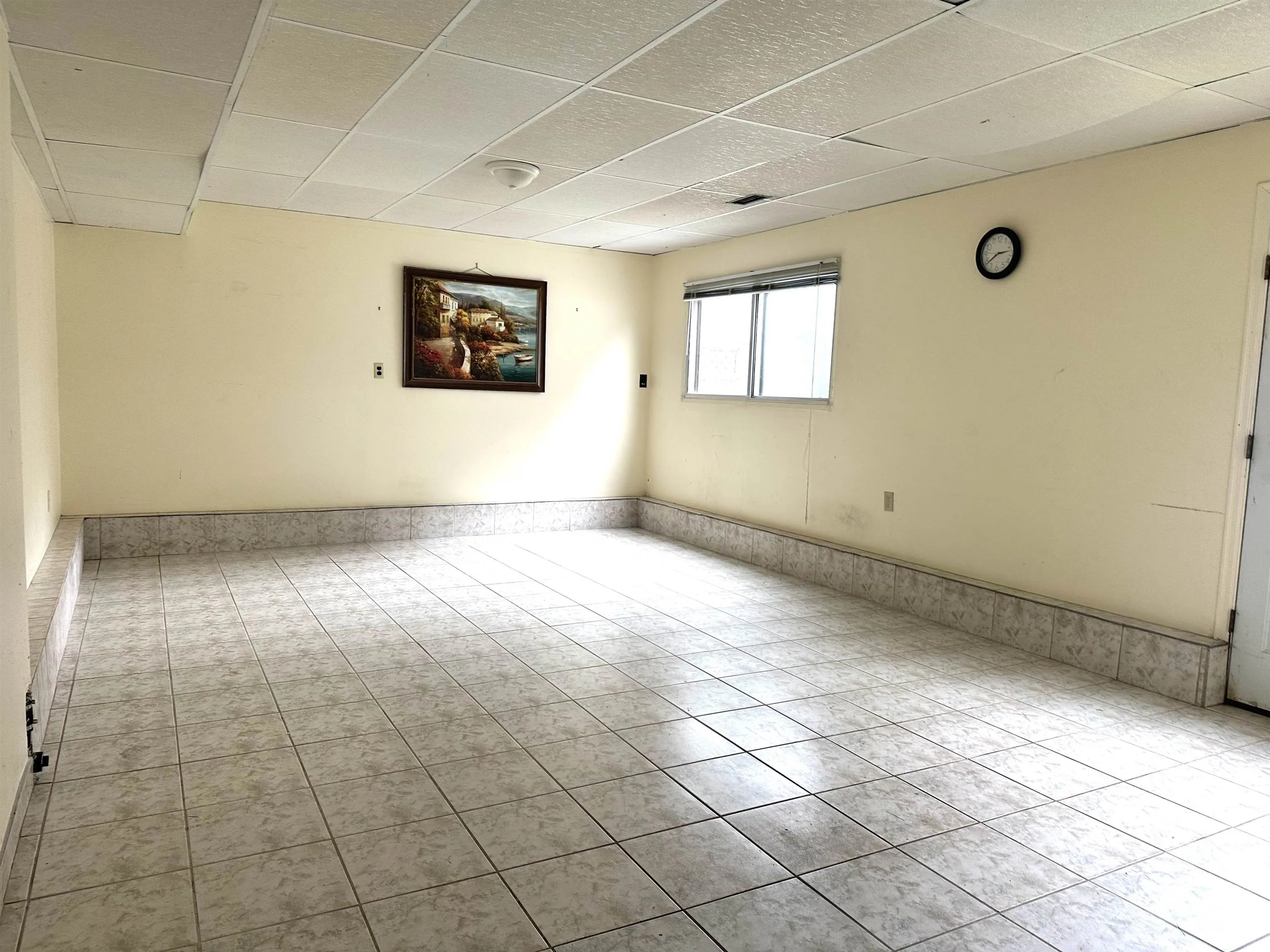 8371 Lunen Road