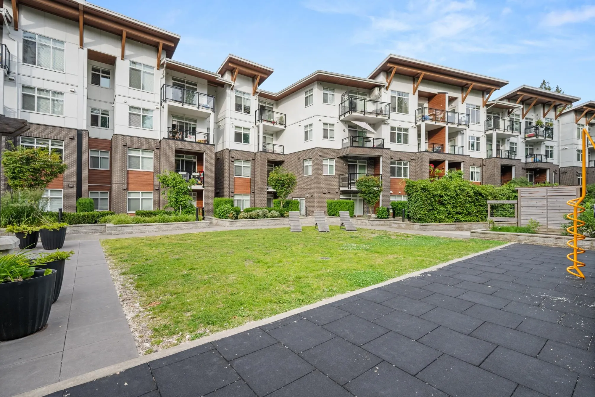 5415 Brydon Crescent #424