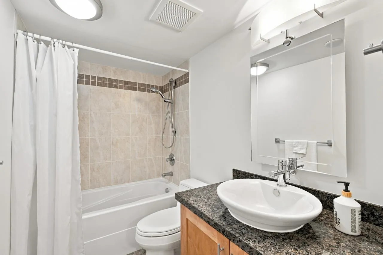 2626 Alberta Street #302