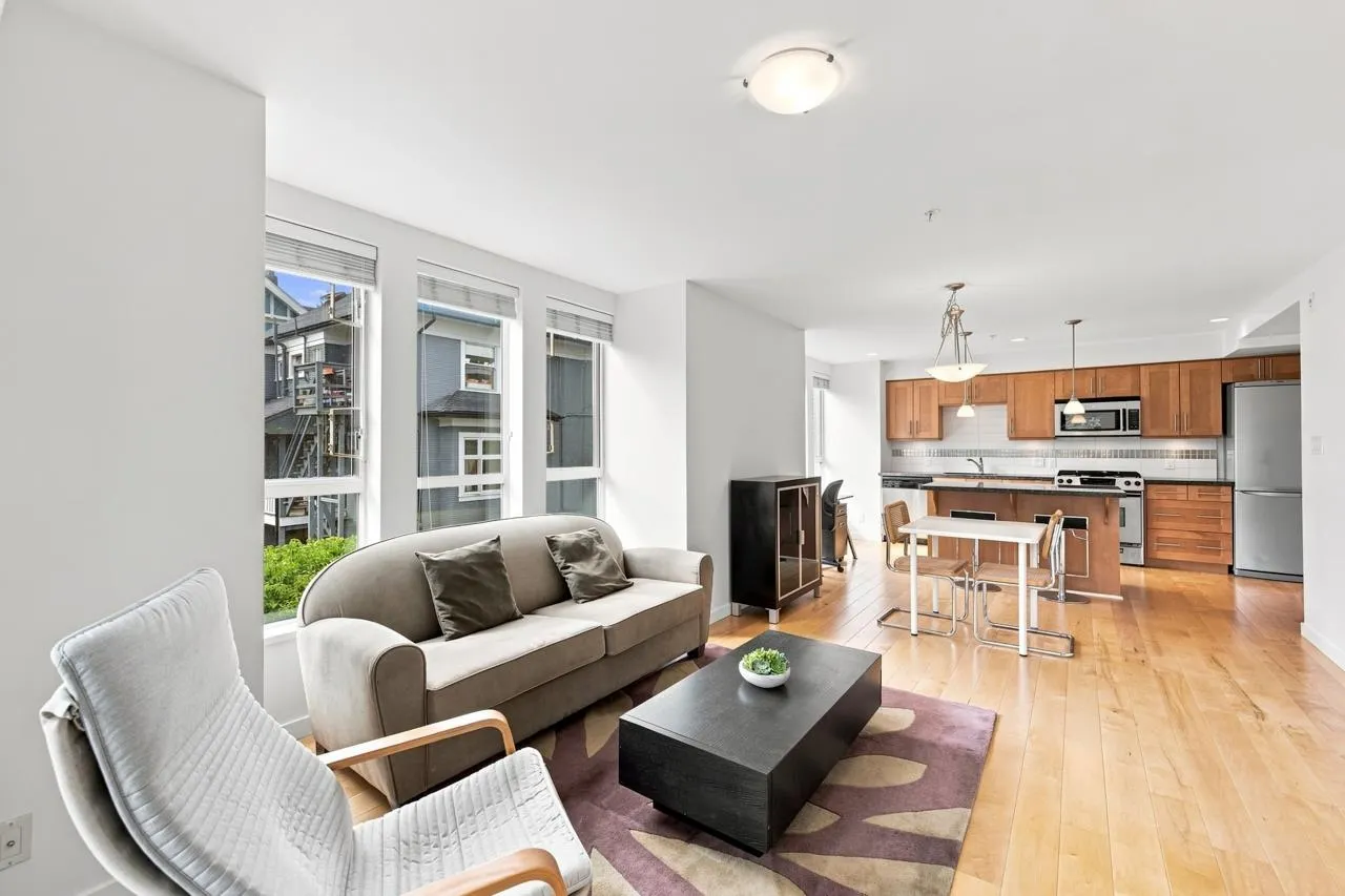 2626 Alberta Street #302