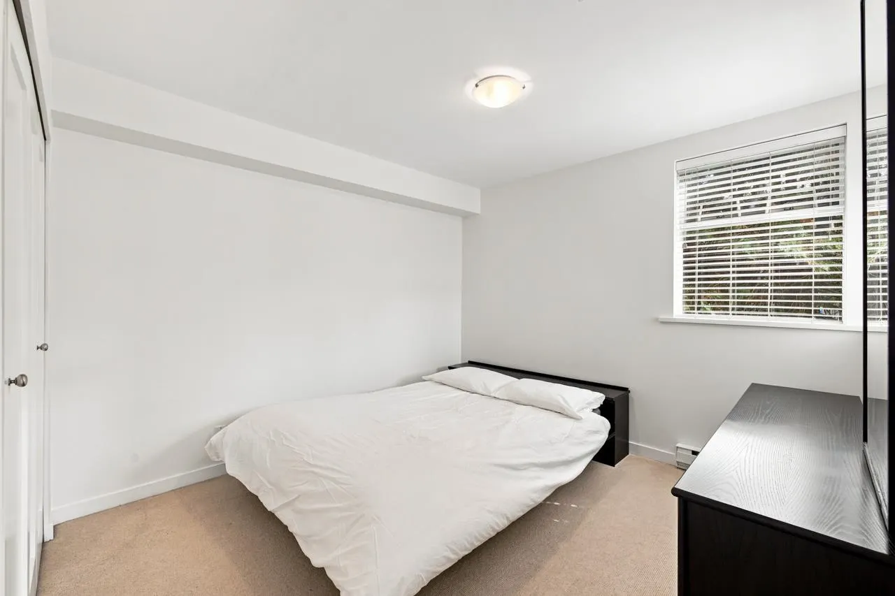 2626 Alberta Street #302