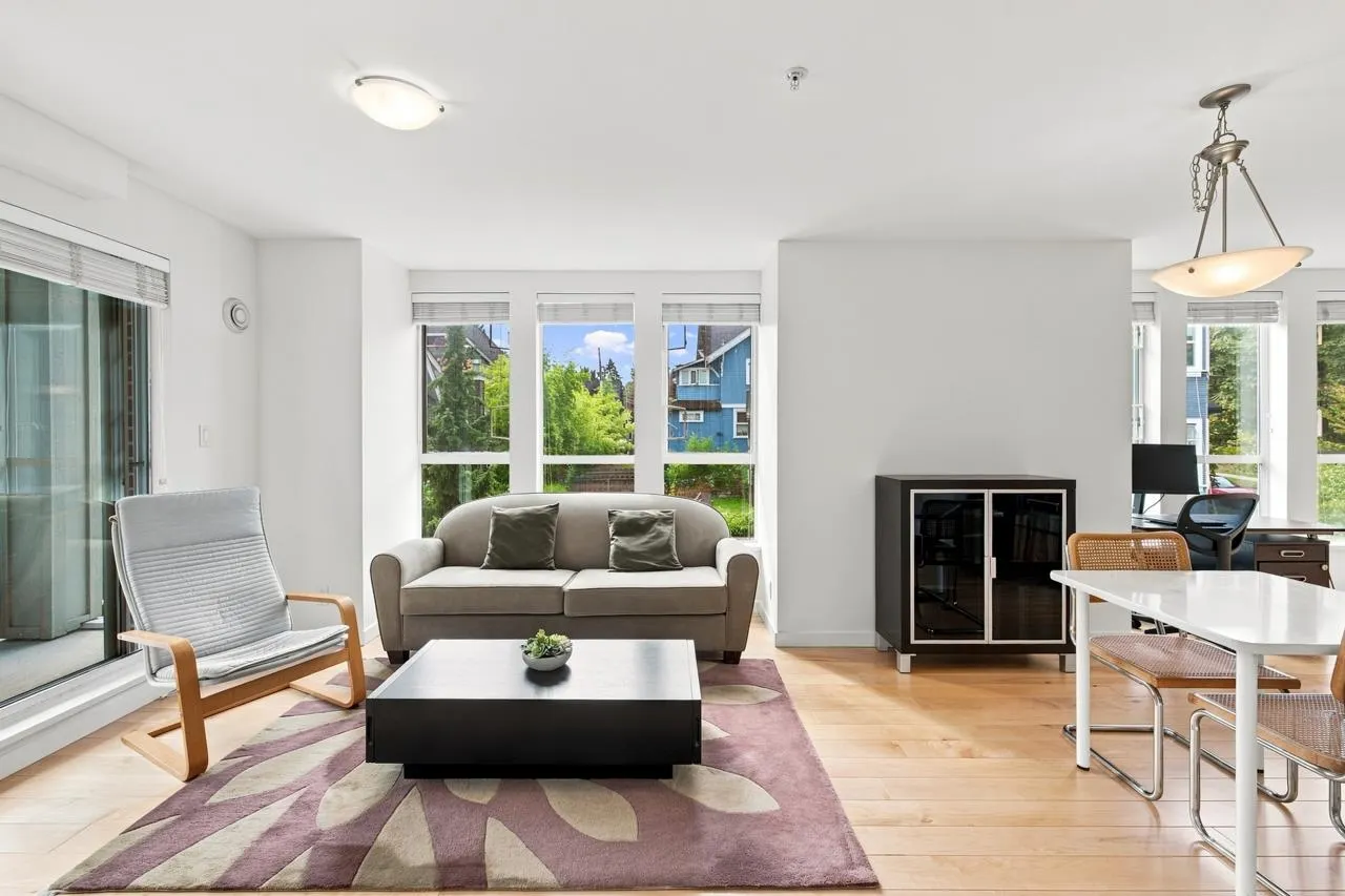 2626 Alberta Street #302