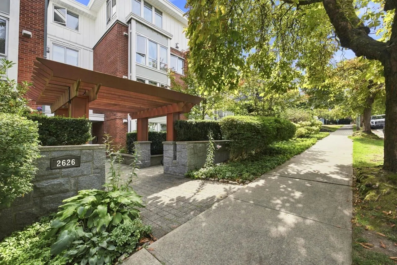 2626 Alberta Street #302