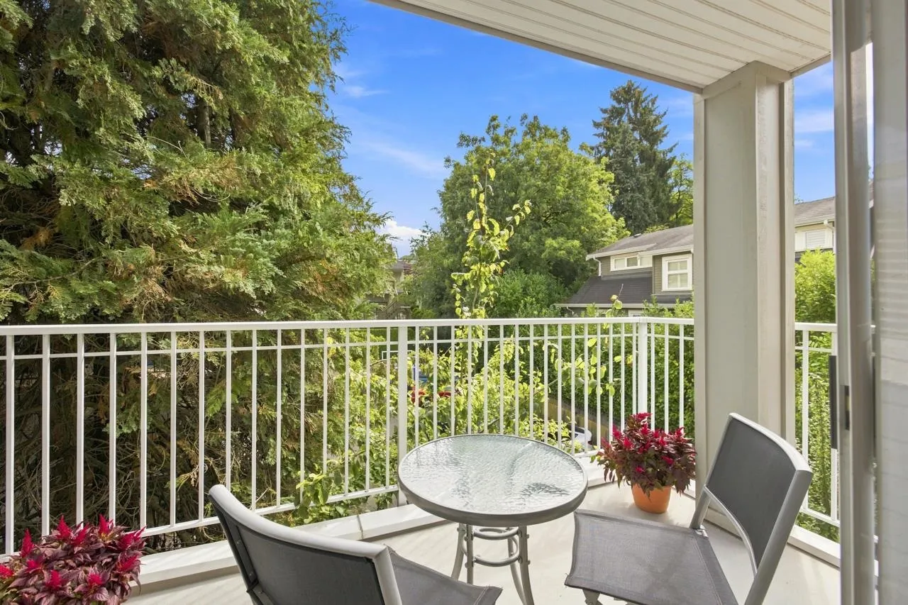 2626 Alberta Street #302
