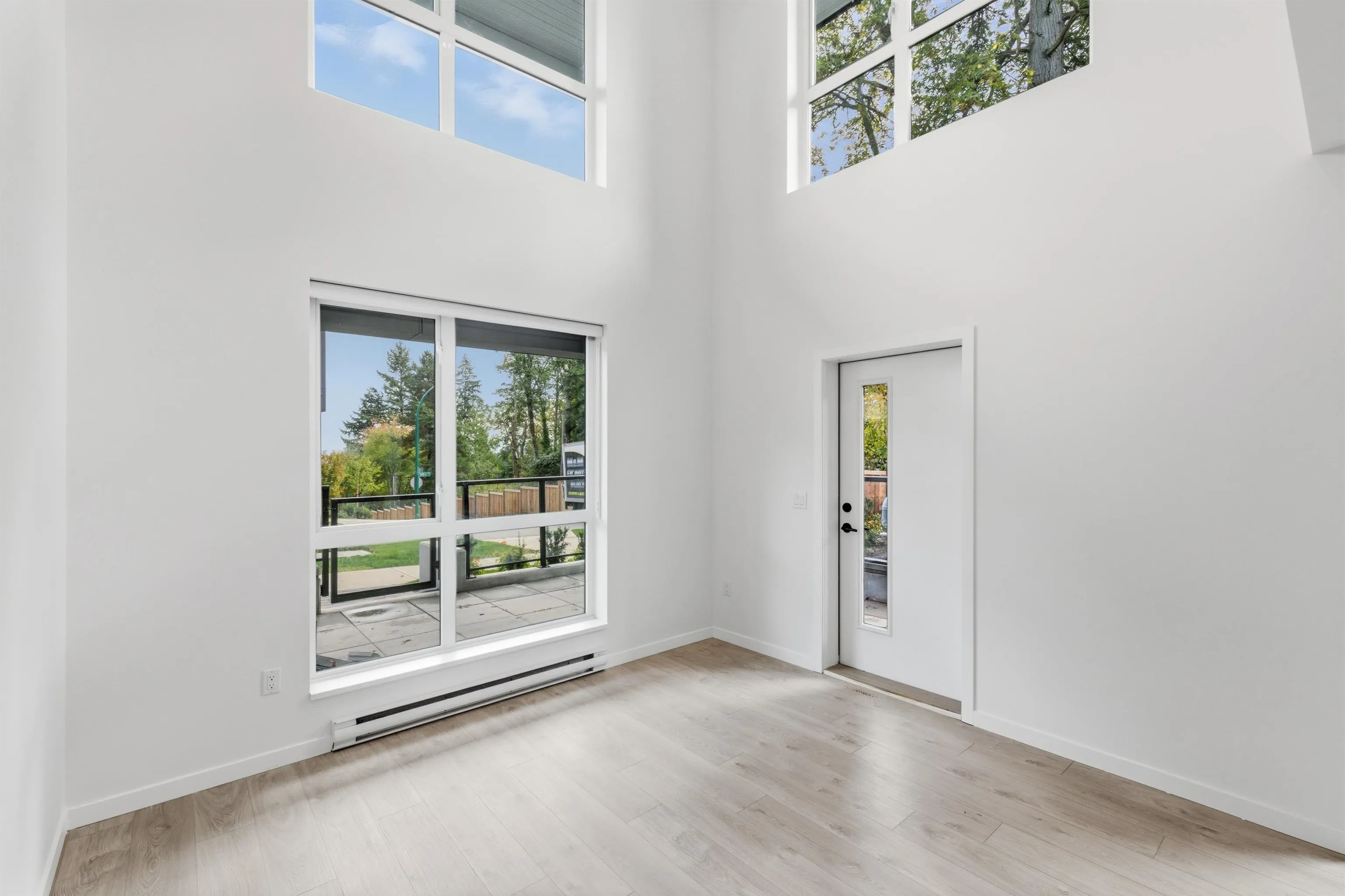 6585 195a Street #102