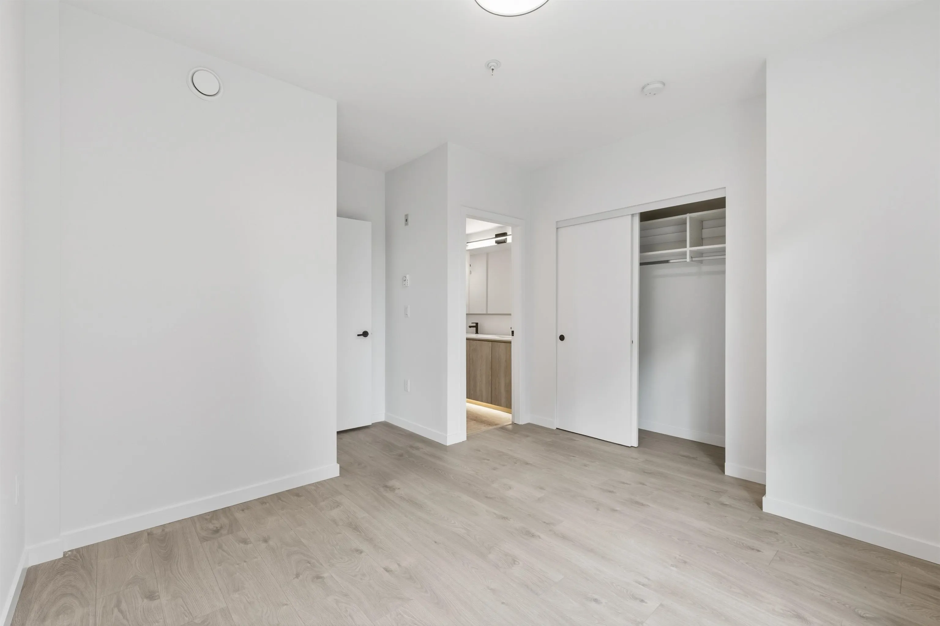 6585 195a Street #102