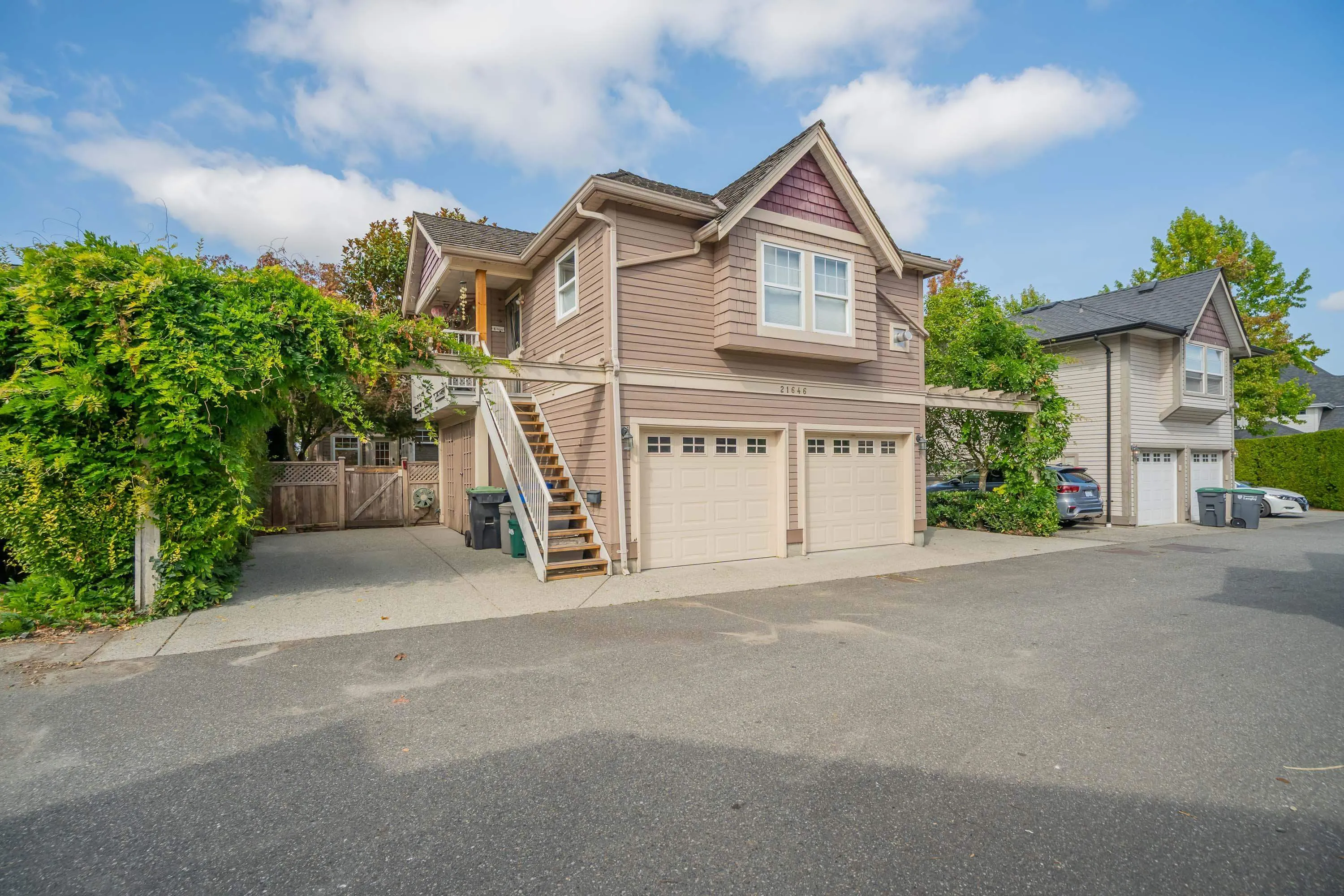 21646 Murray's Crescent