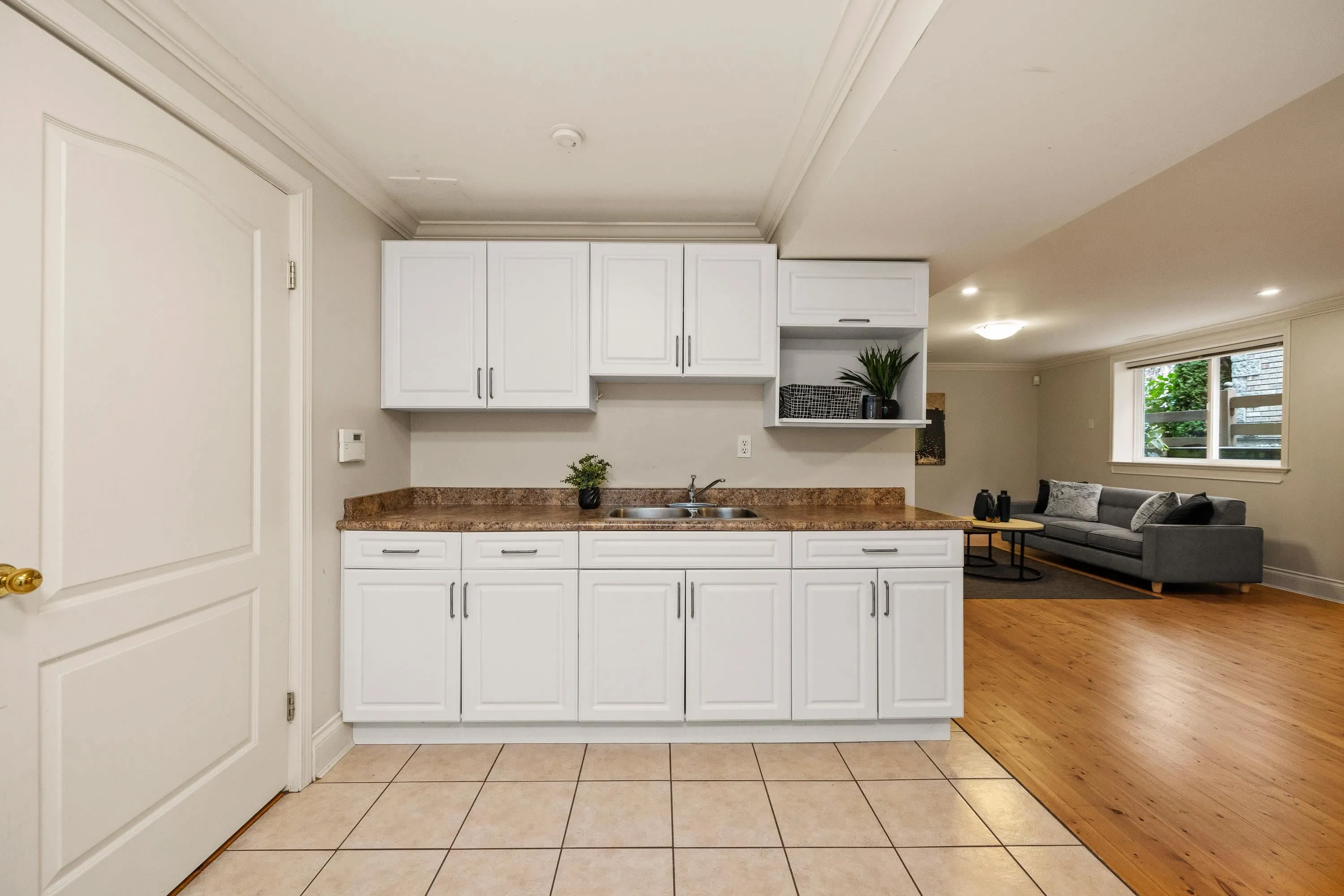 21646 Murray's Crescent