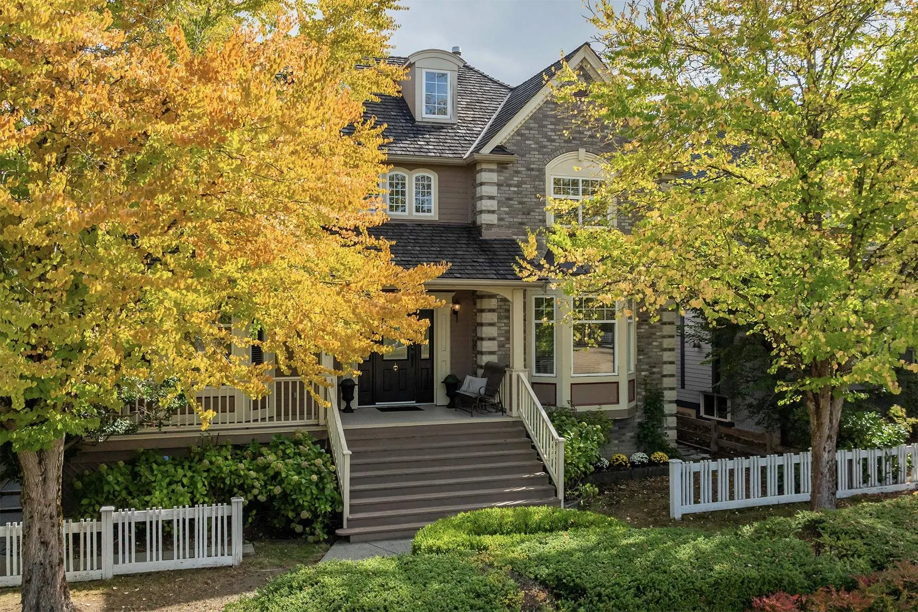 21646 Murray's Crescent