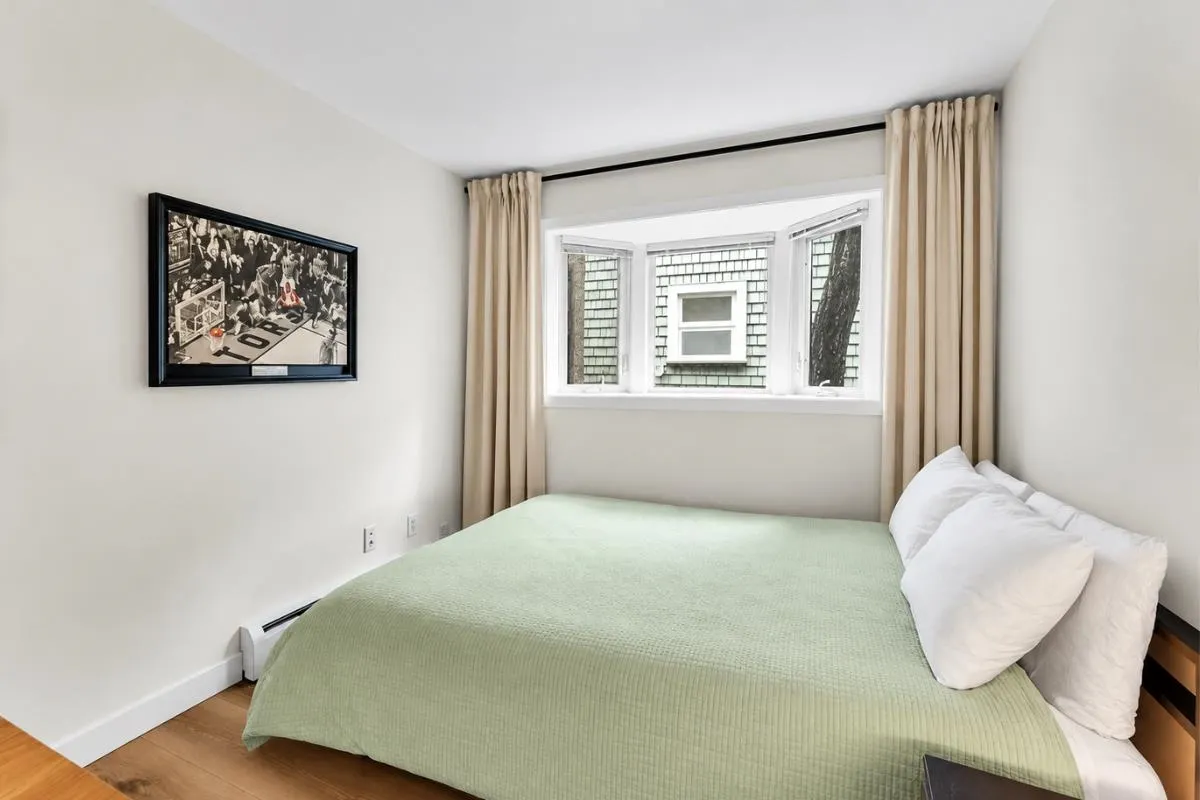 1935 W 1st Avenue #102