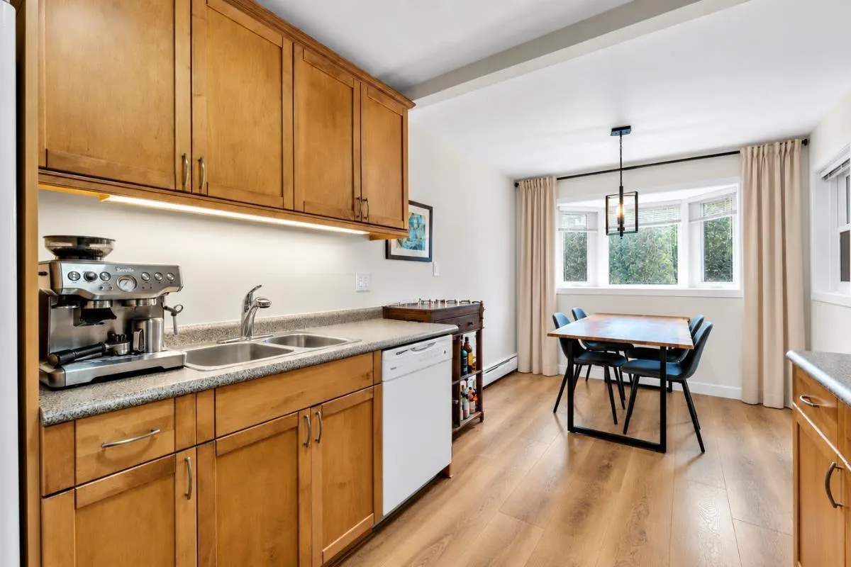 1935 W 1st Avenue #102