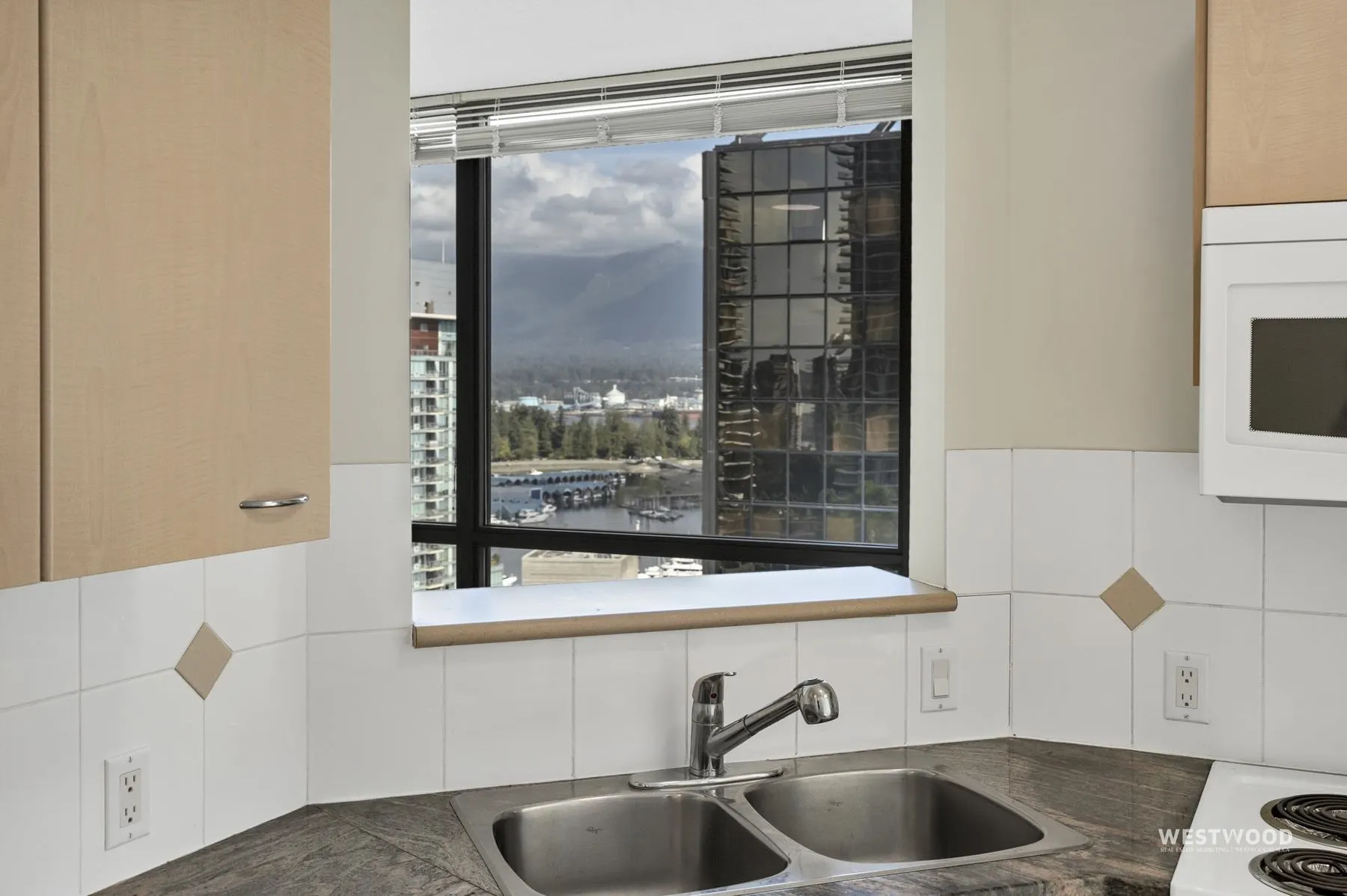 1367 Alberni Street #1708