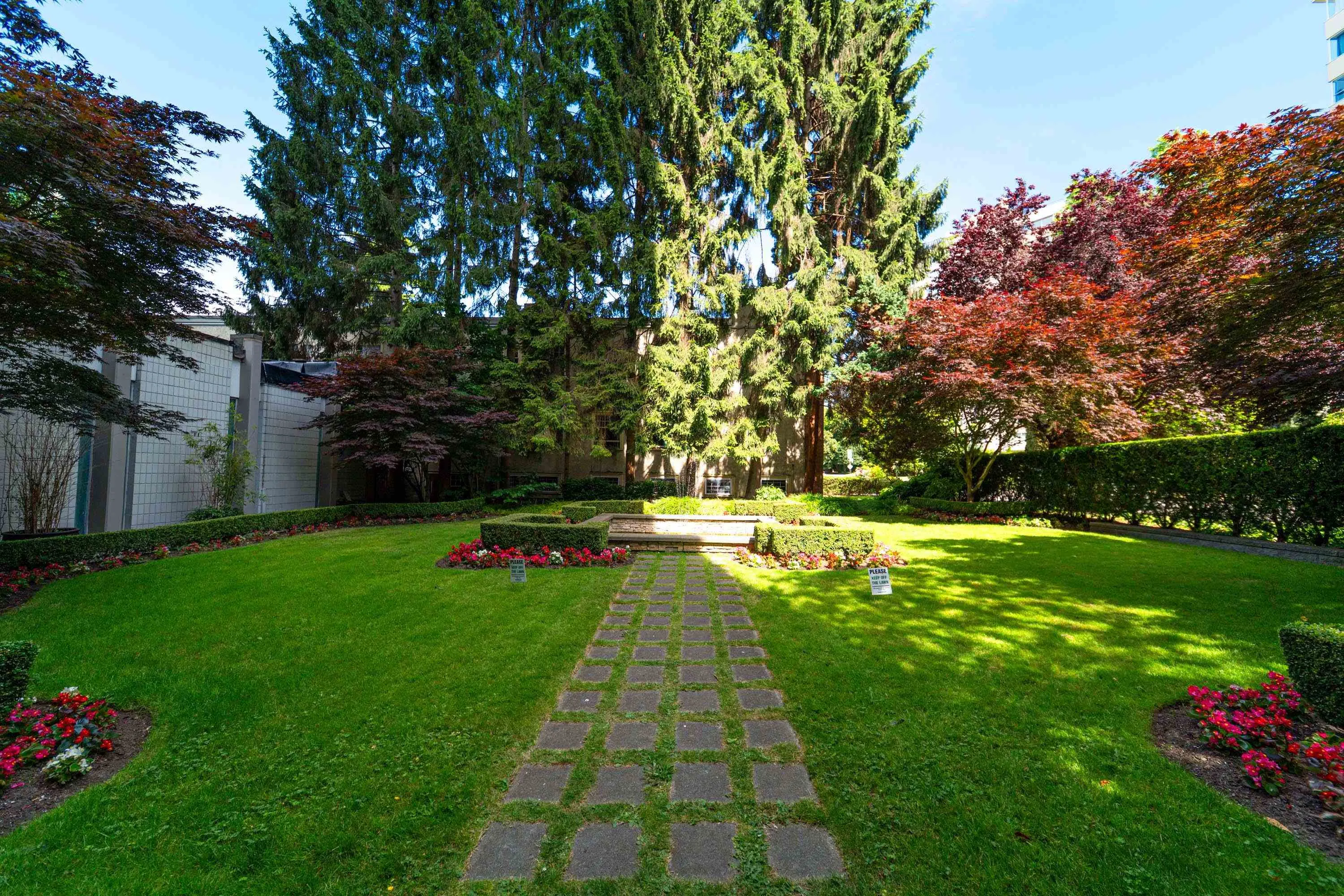 1850 Comox Street #203