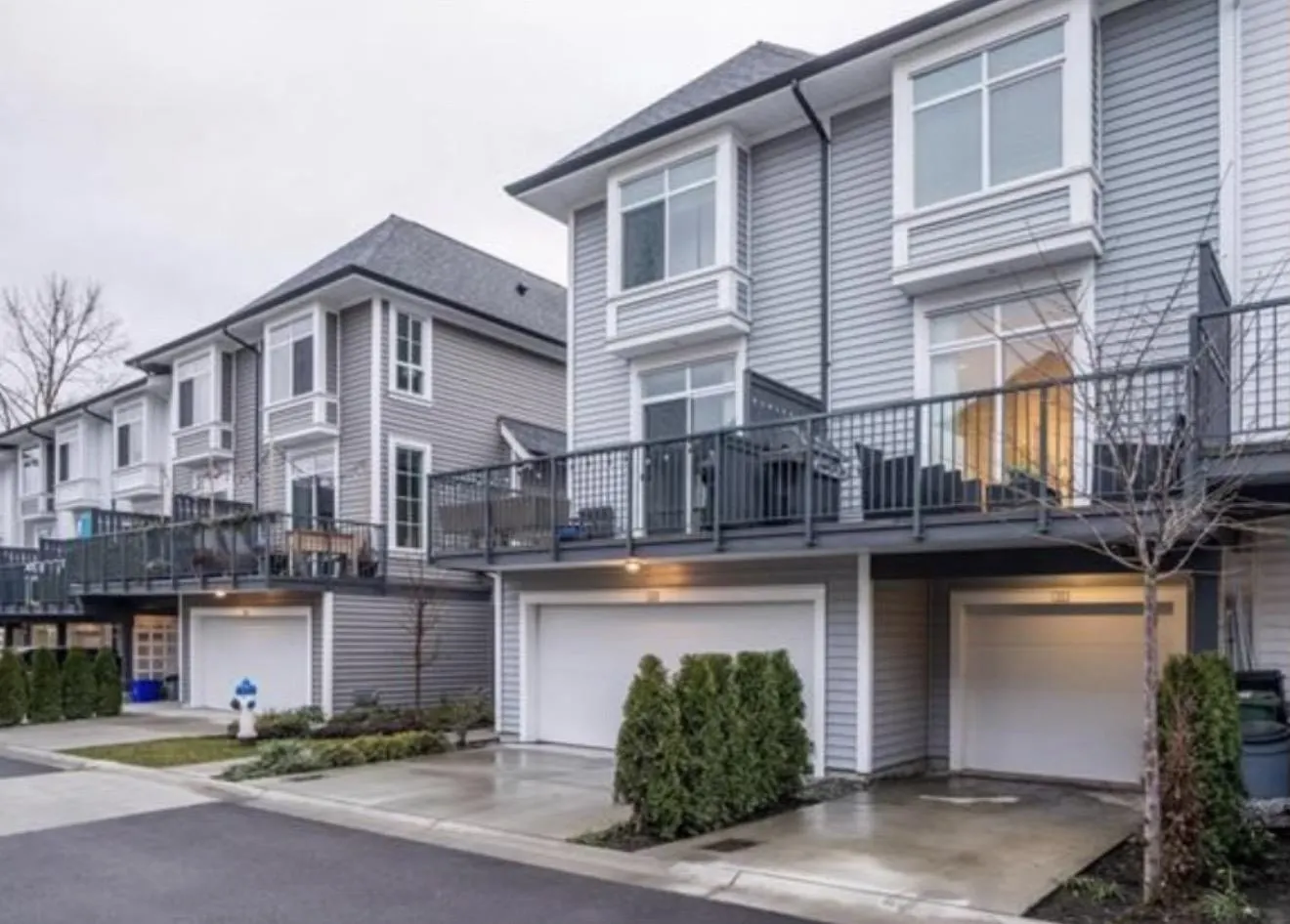 2838 Livingstone Avenue #25