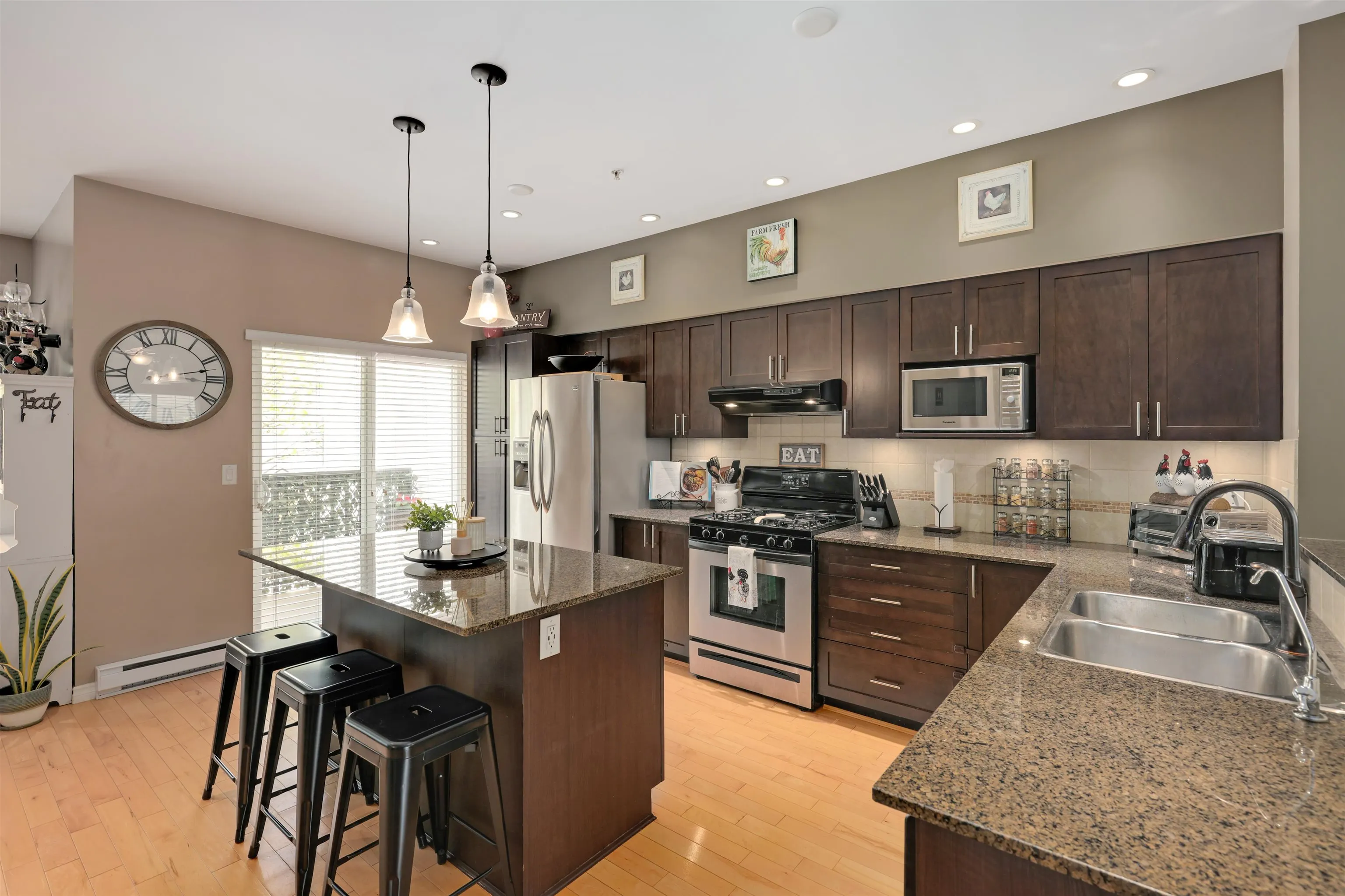 21535 88 Avenue #37