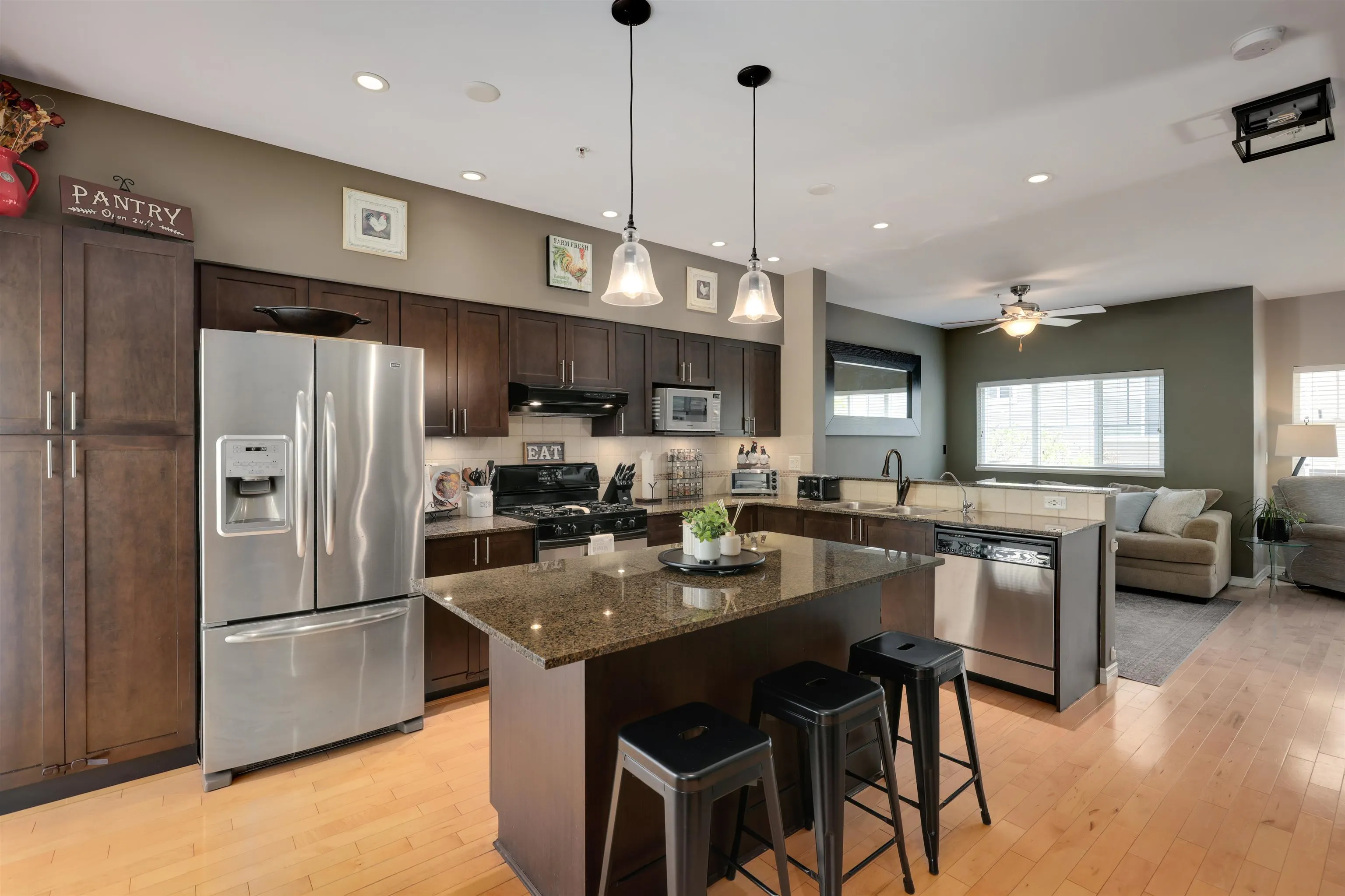 21535 88 Avenue #37