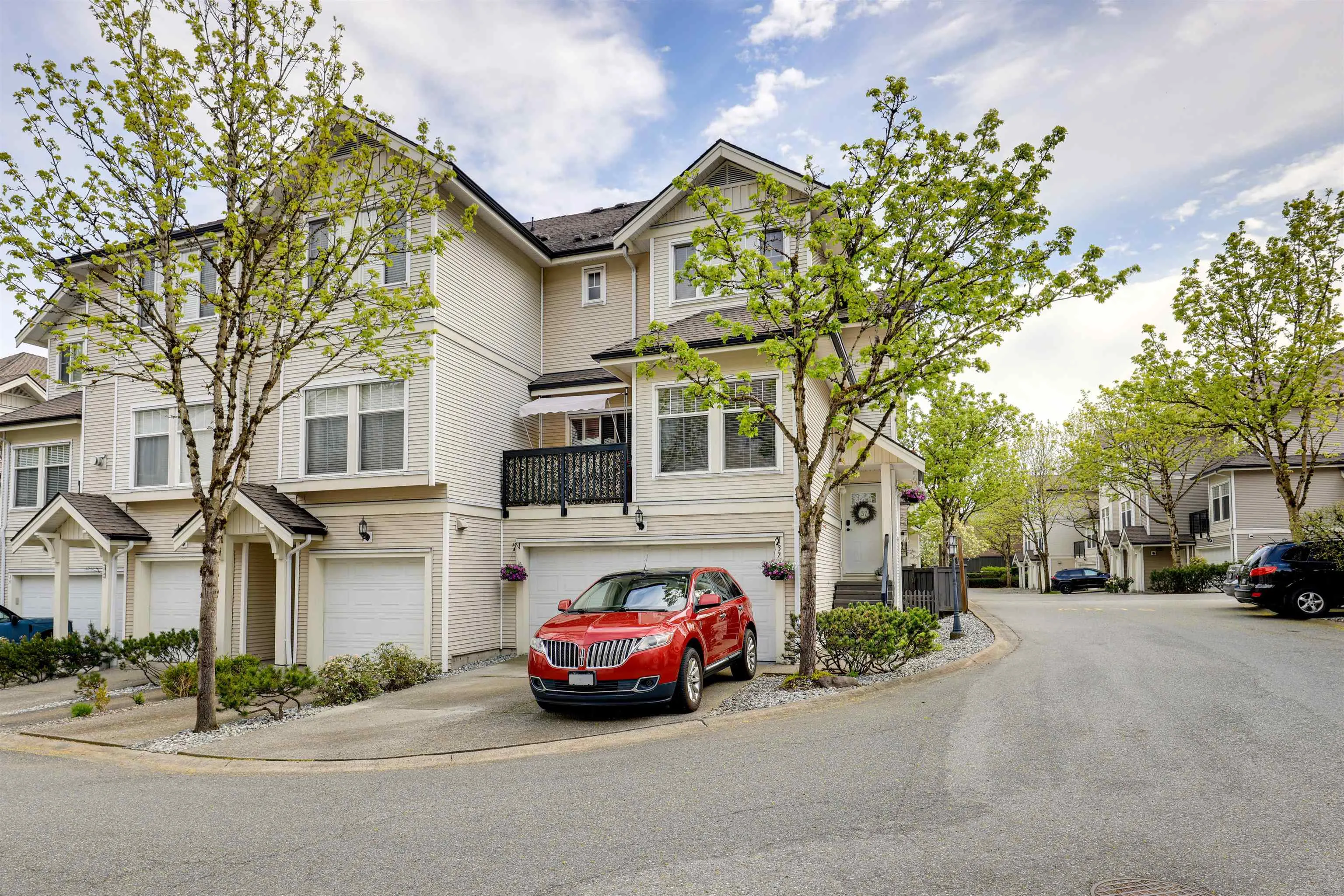 21535 88 Avenue #37