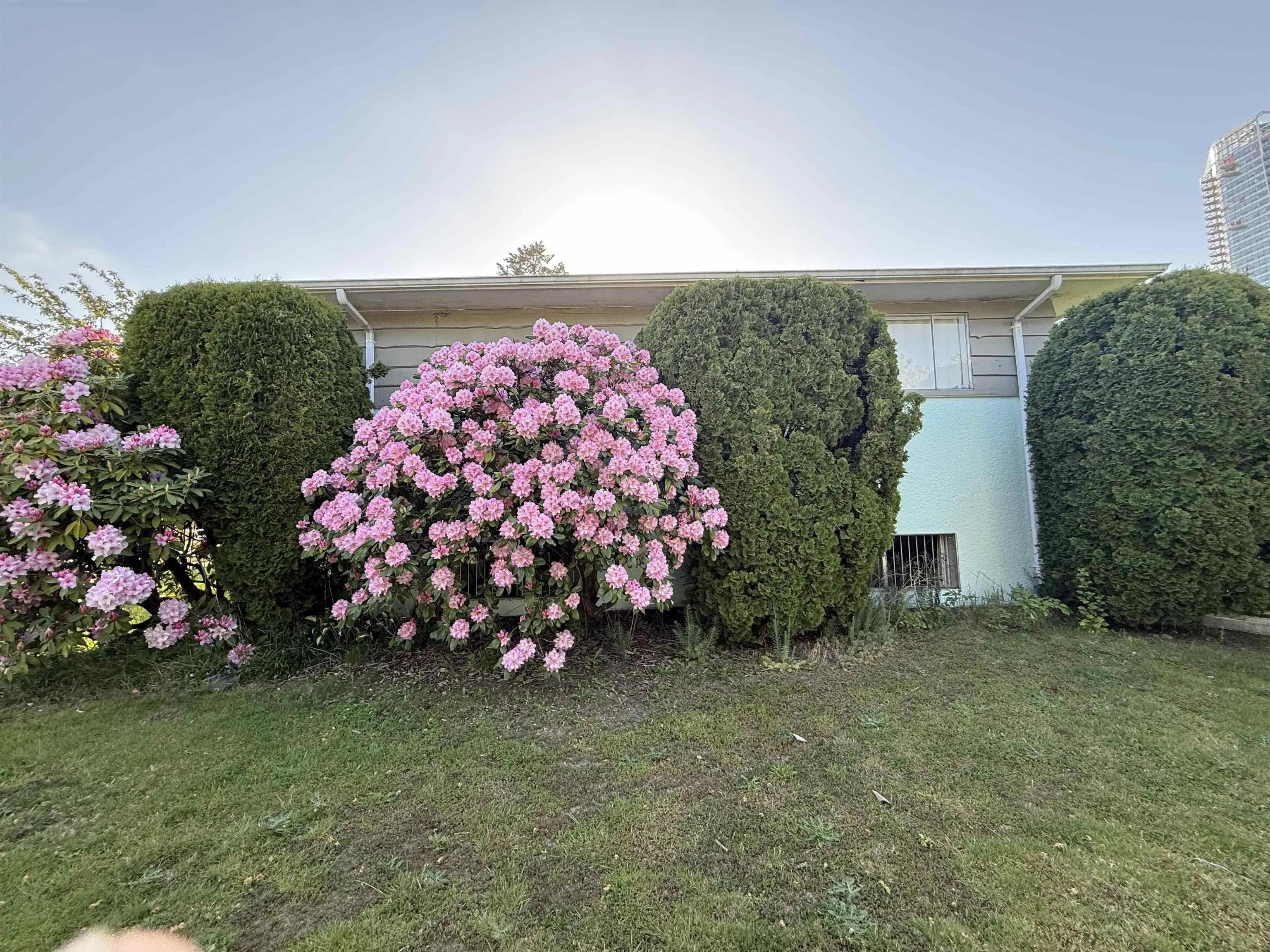 692 W 39th Avenue