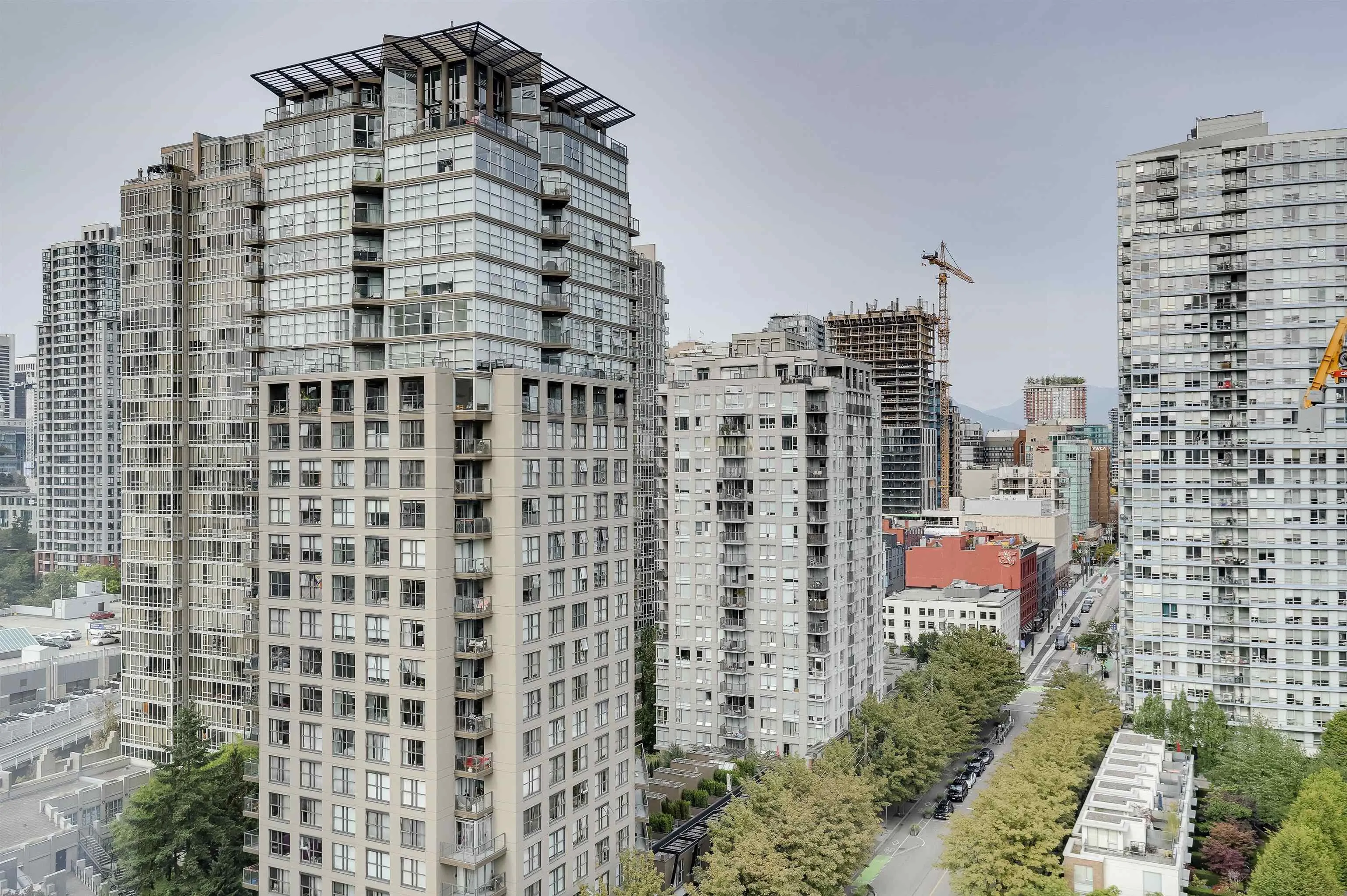 1009 Expo Boulevard #2008