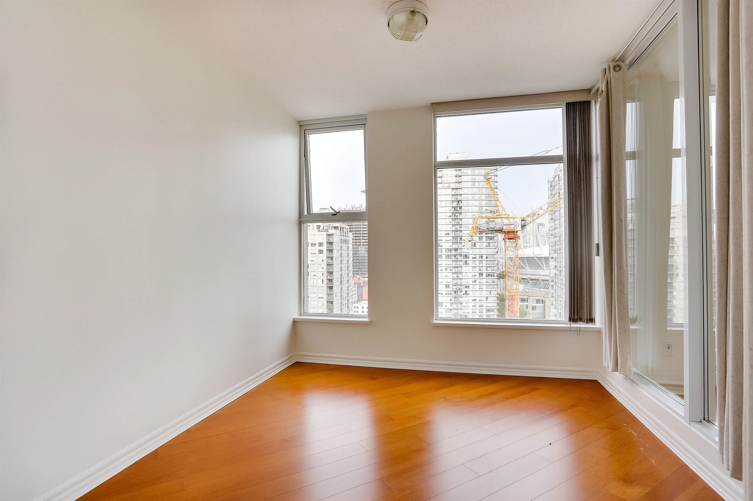 1009 Expo Boulevard #2008