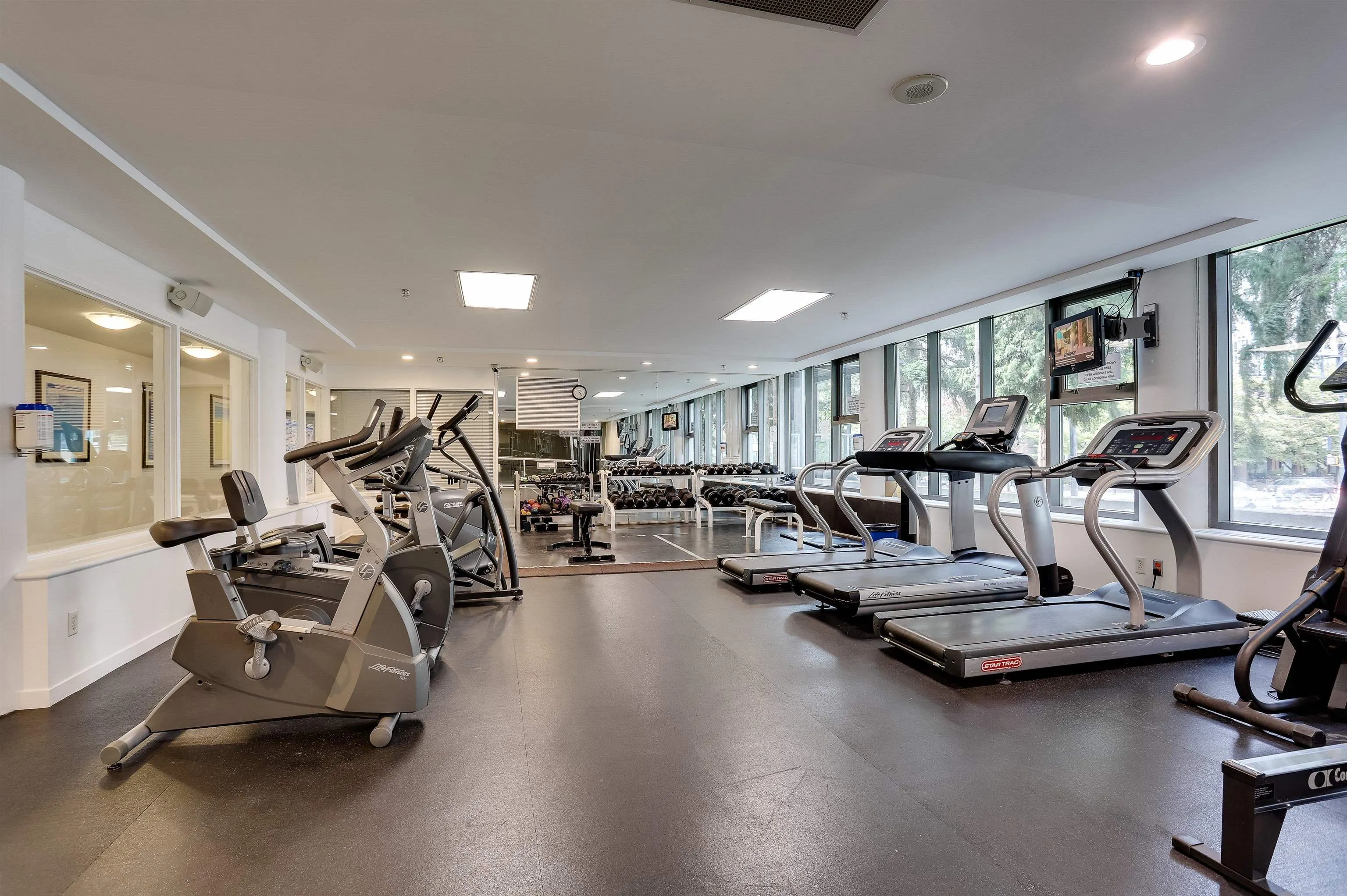 1009 Expo Boulevard #2008