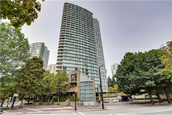 1009 Expo Boulevard #2008