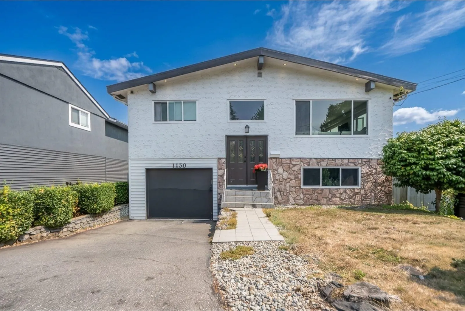 1130 Maple Street