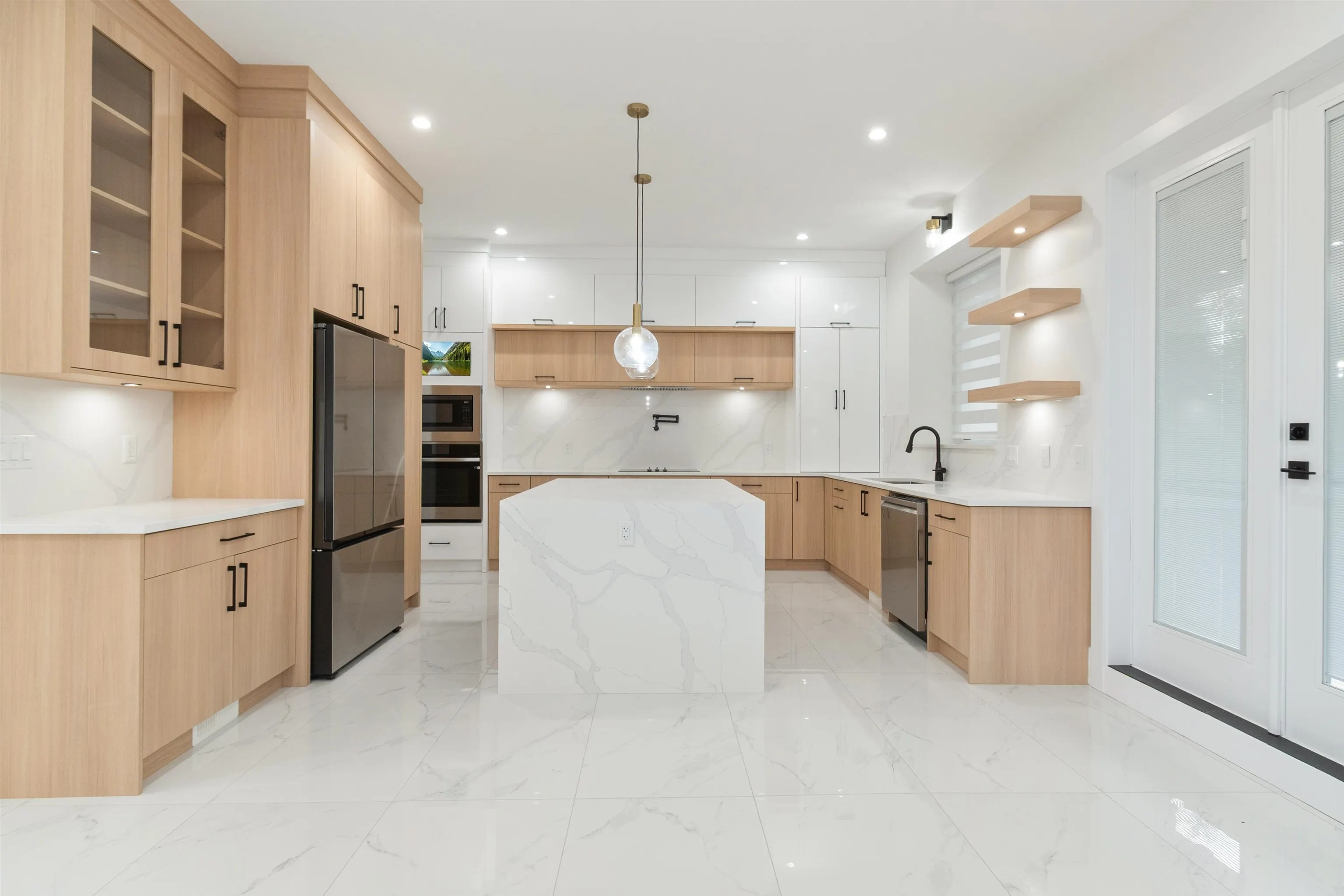 2612 Terminal Court