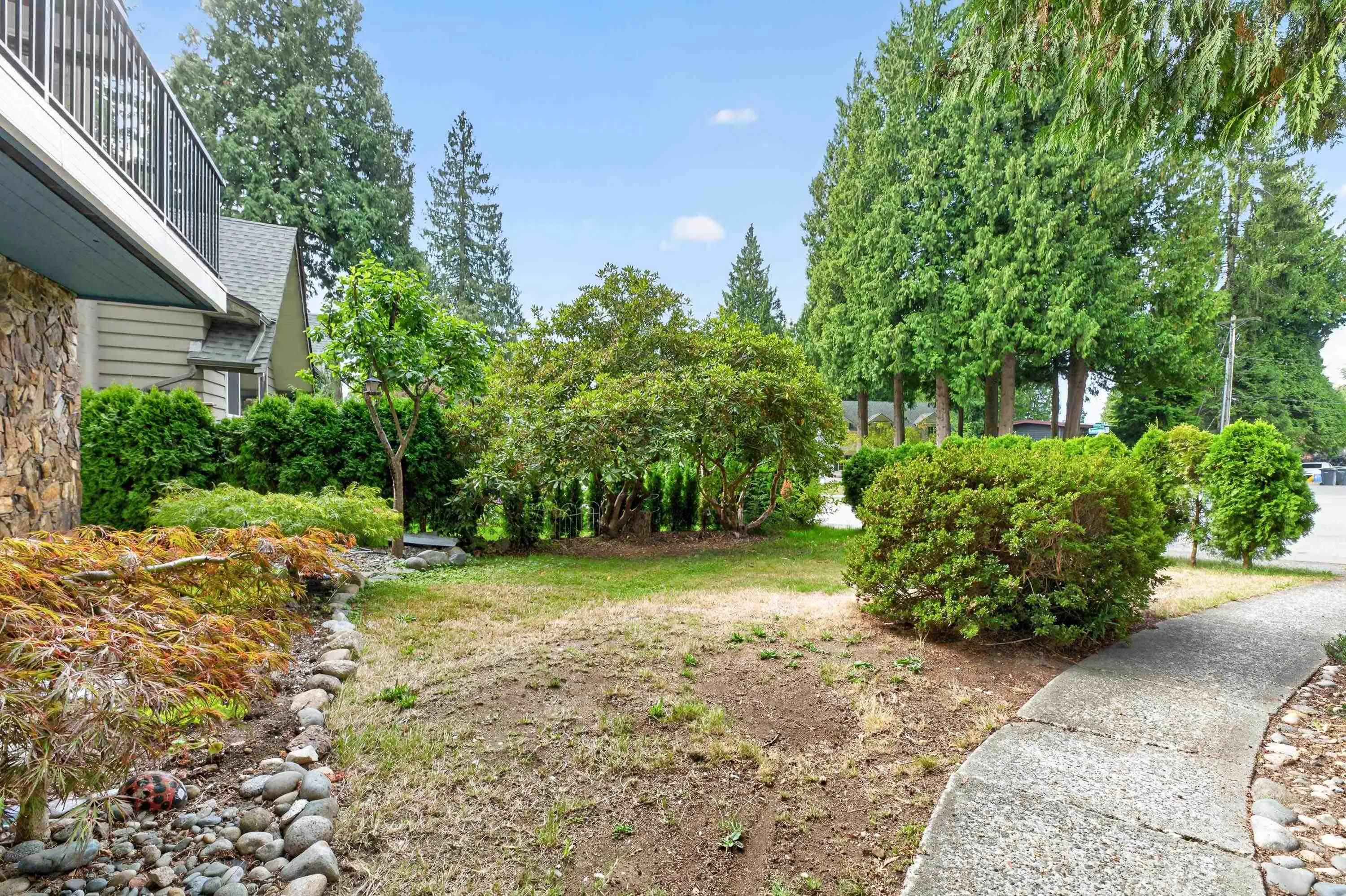 469 Laurentian Crescent