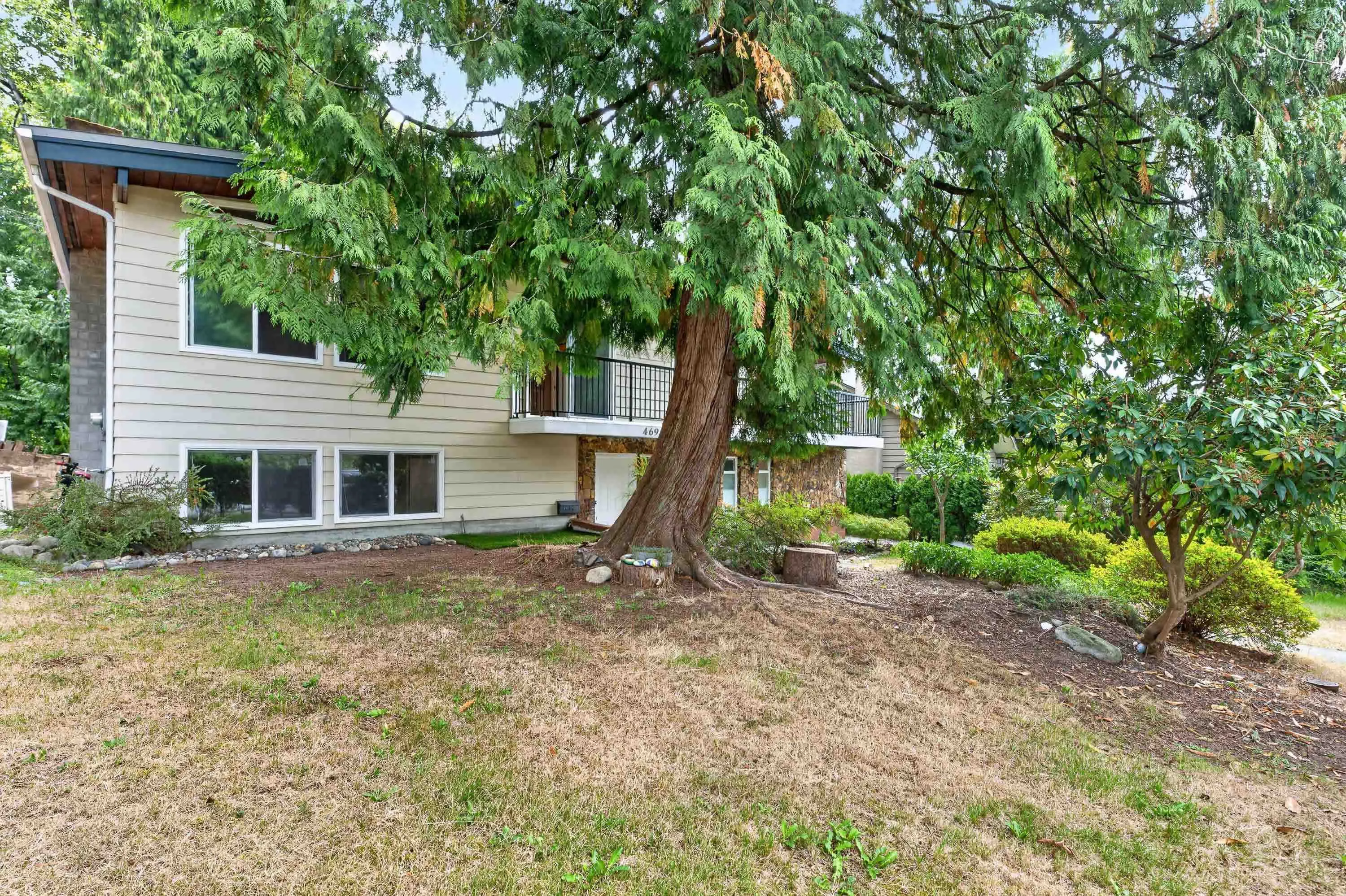 469 Laurentian Crescent