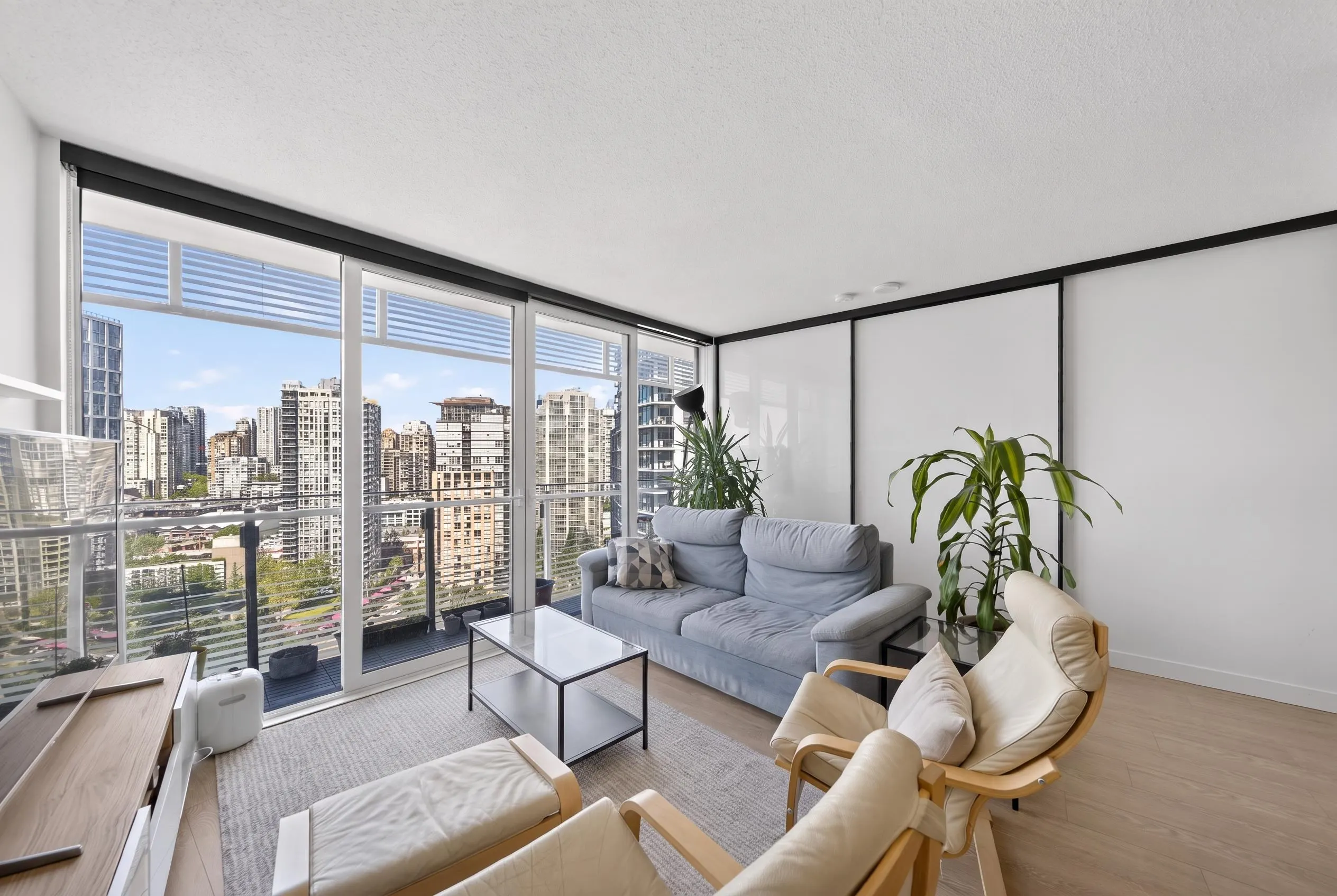 89 Nelson Street #2001
