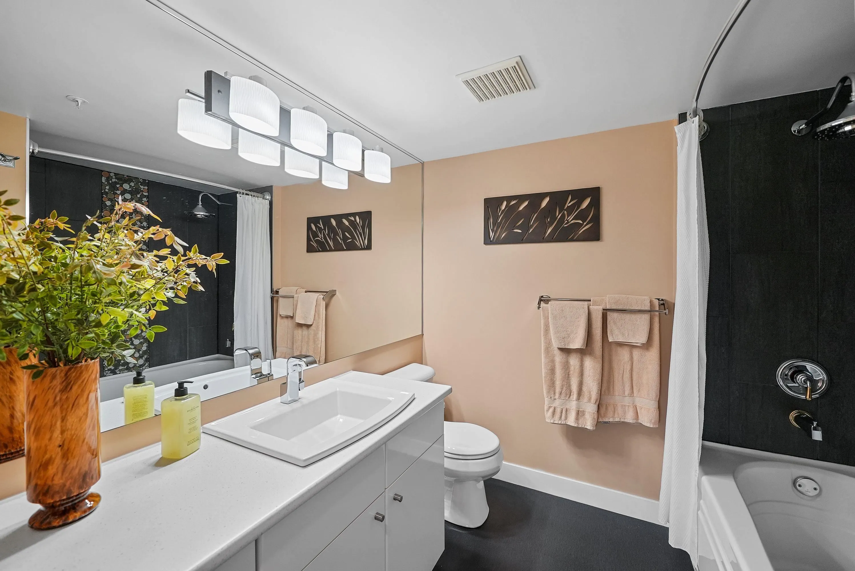 22022 49 Avenue #406