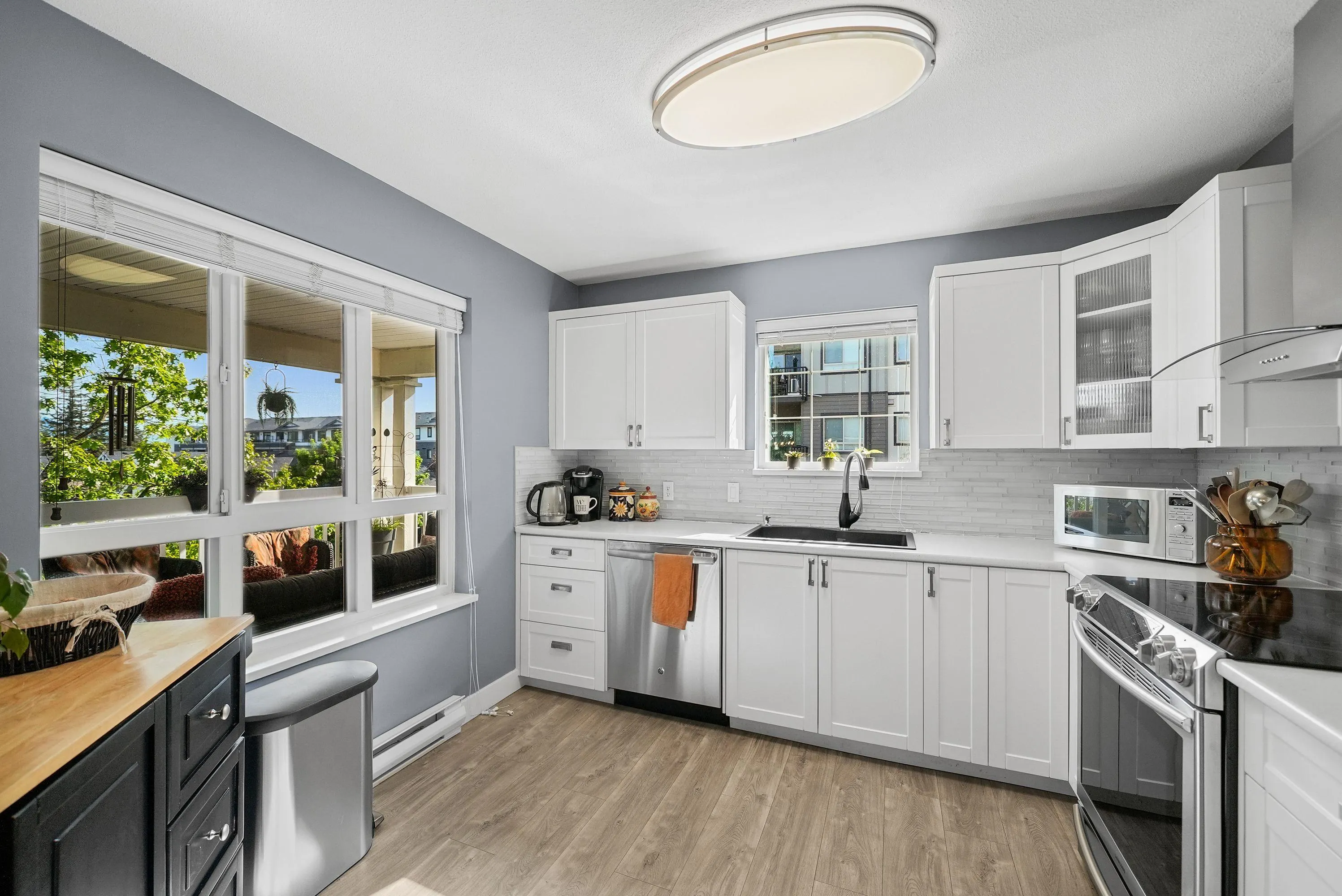 22022 49 Avenue #406