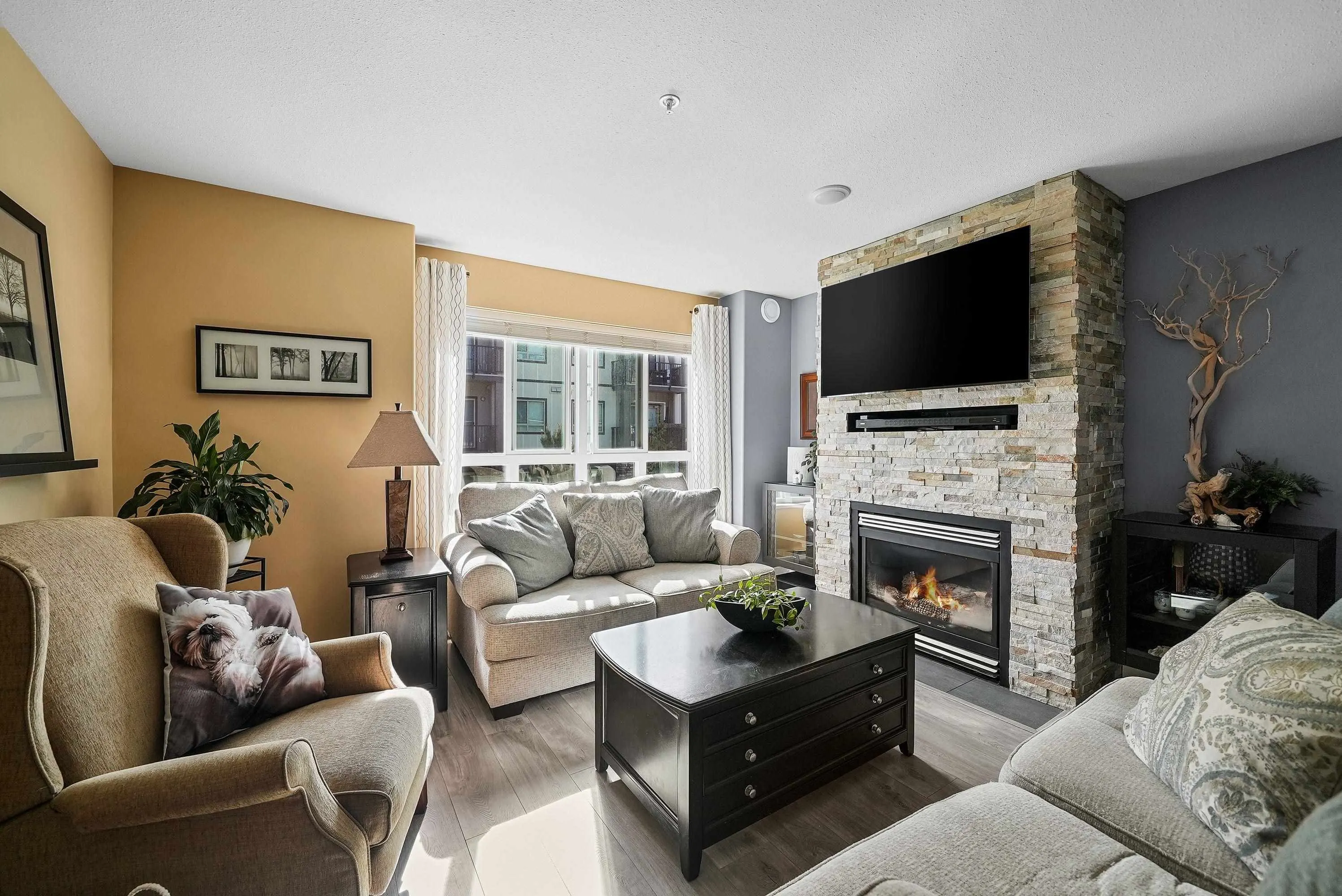 22022 49 Avenue #406
