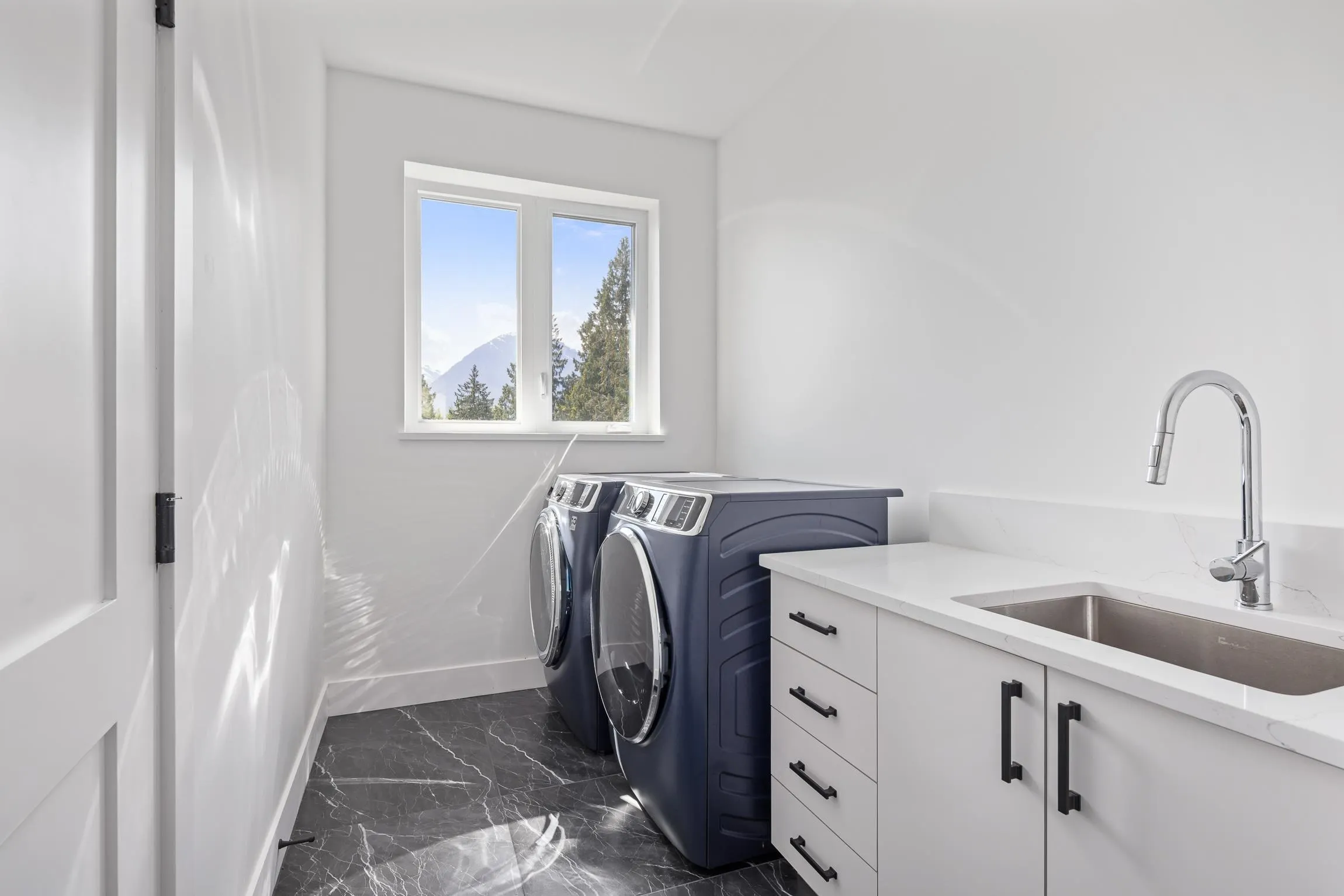 3385 Mamquam Road #37