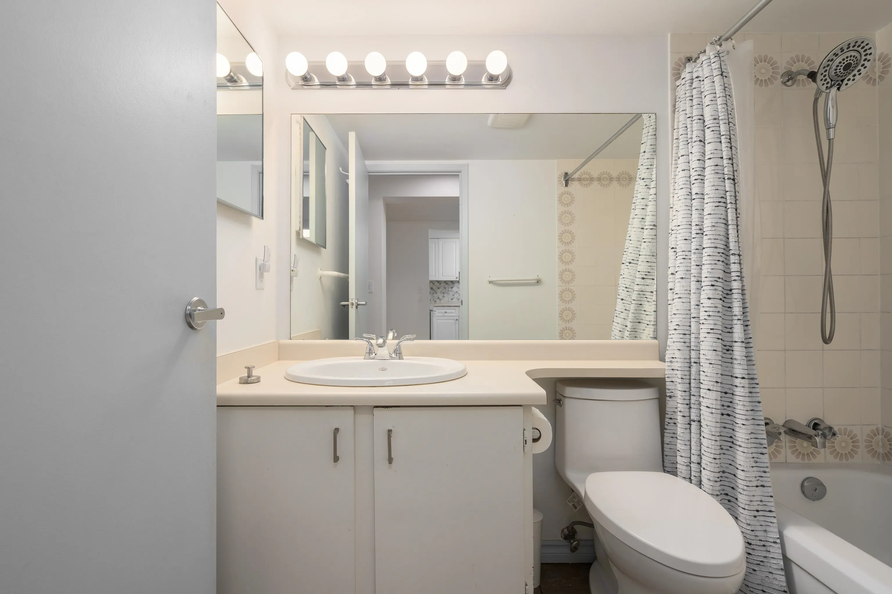 1477 Fountain Way #106