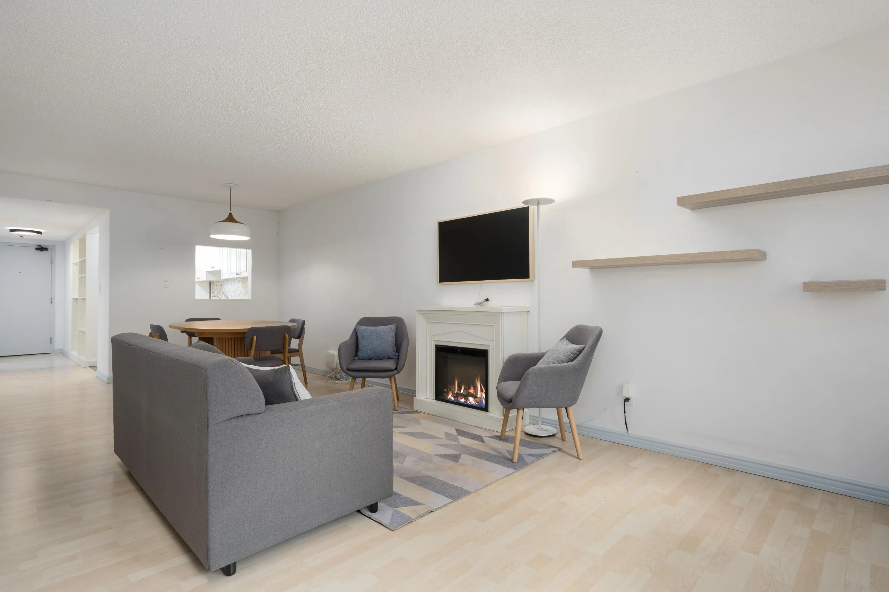 1477 Fountain Way #106