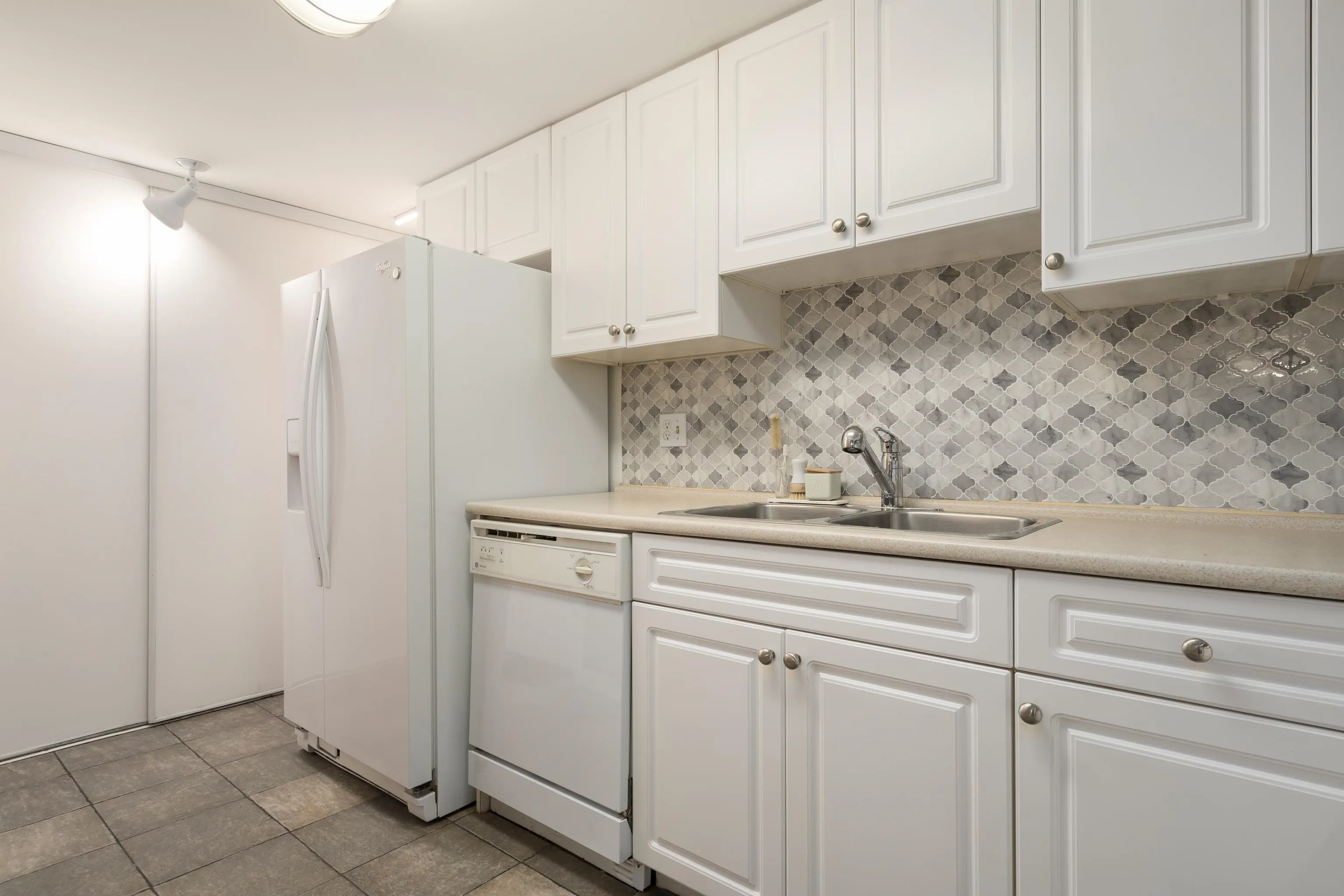 1477 Fountain Way #106