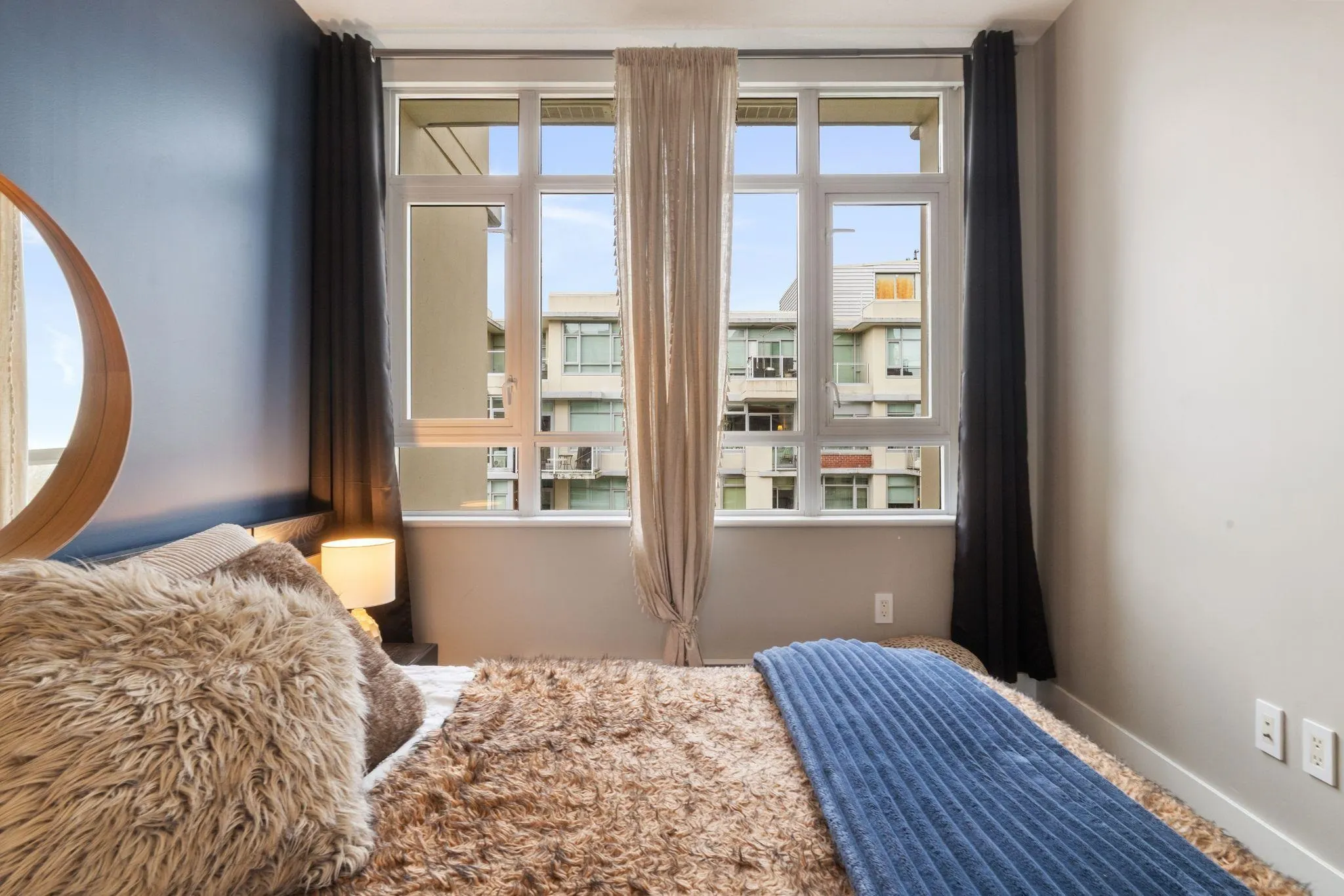 2228 W Broadway #608