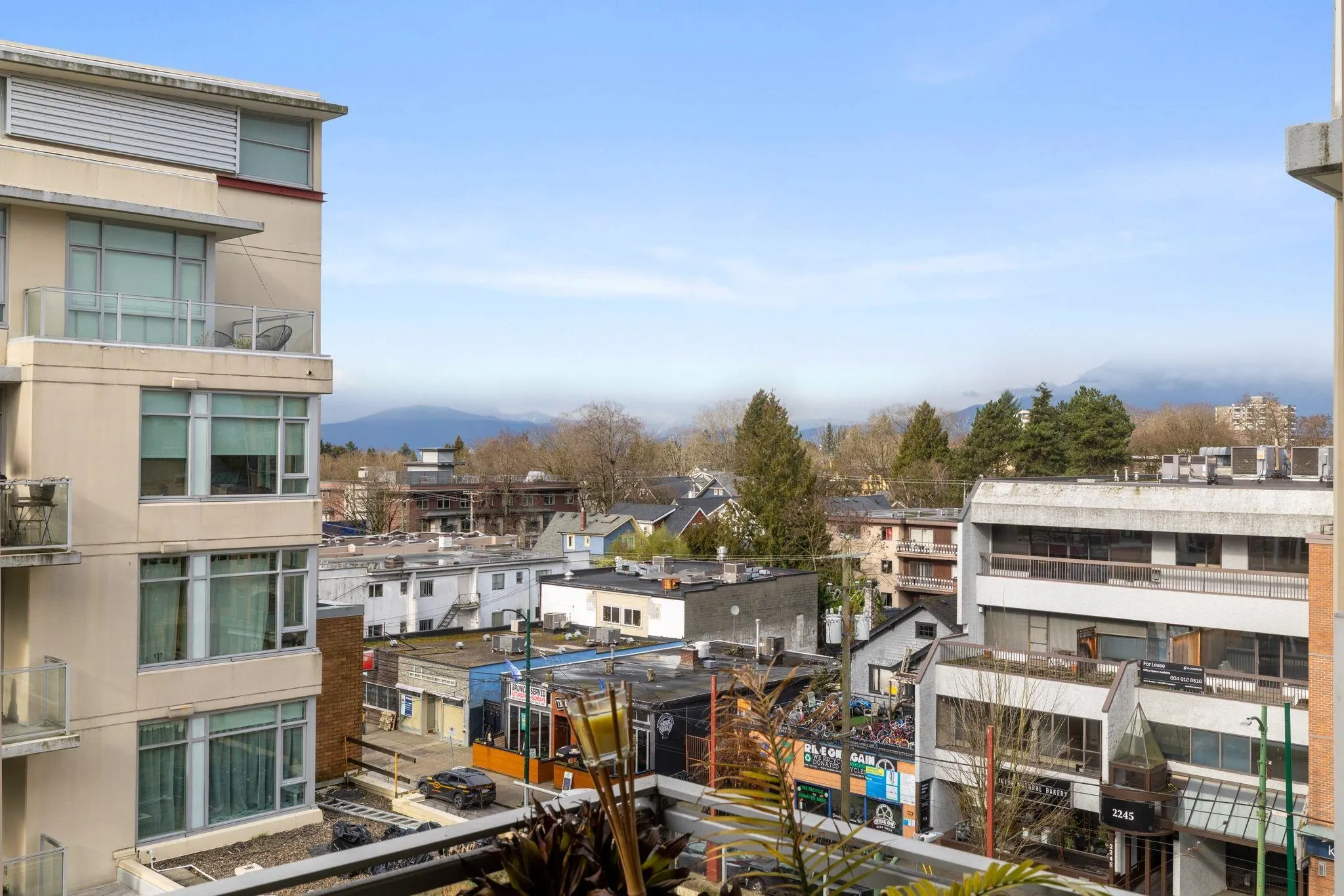 2228 W Broadway #608