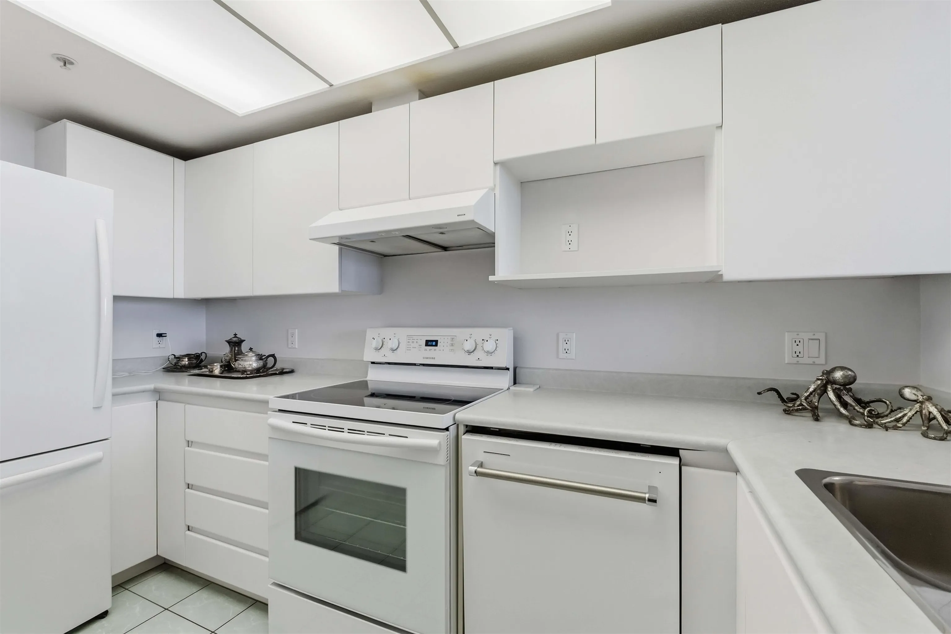 10899 University Drive #1104