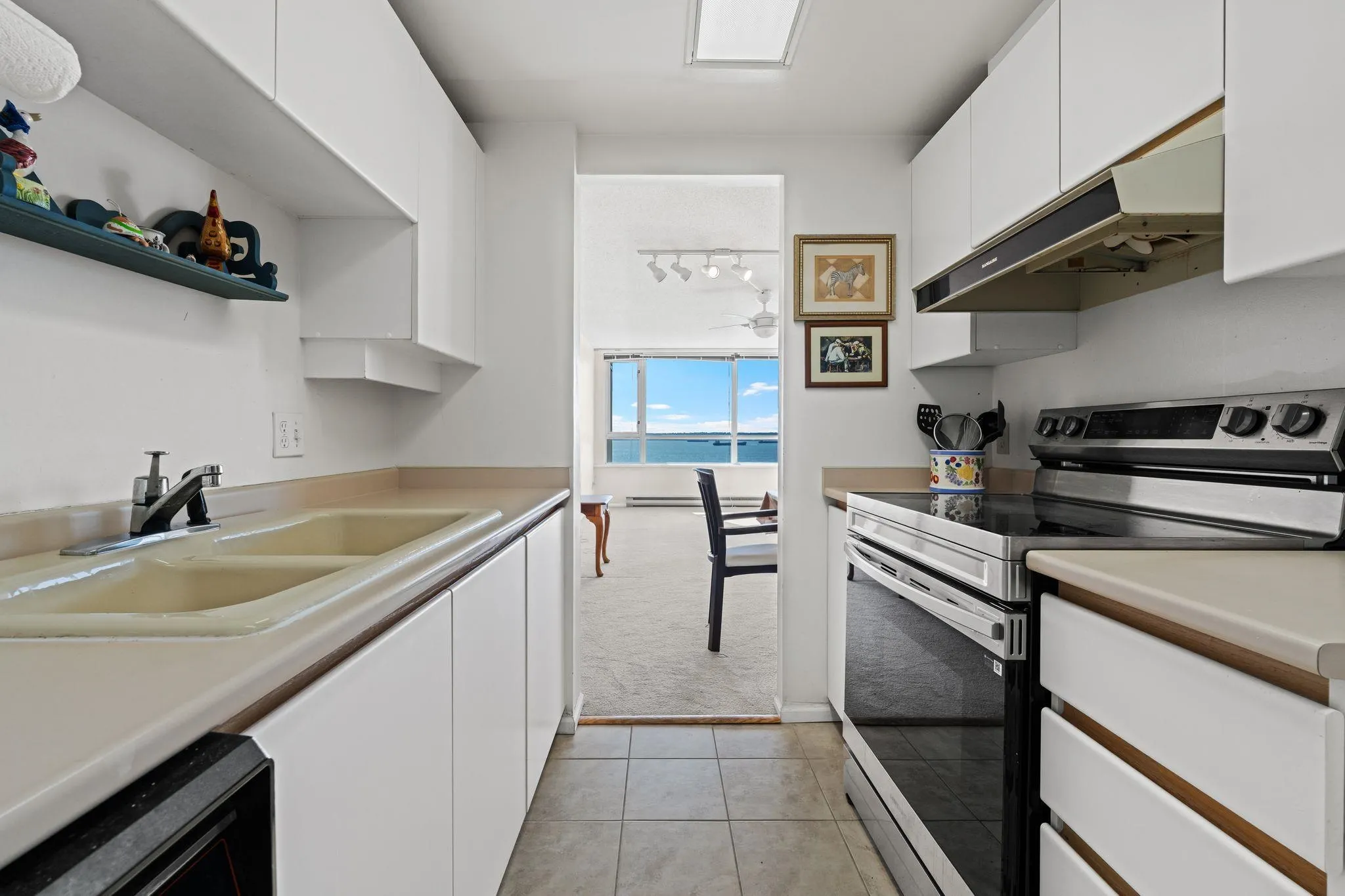 2203 Bellevue Avenue #1502