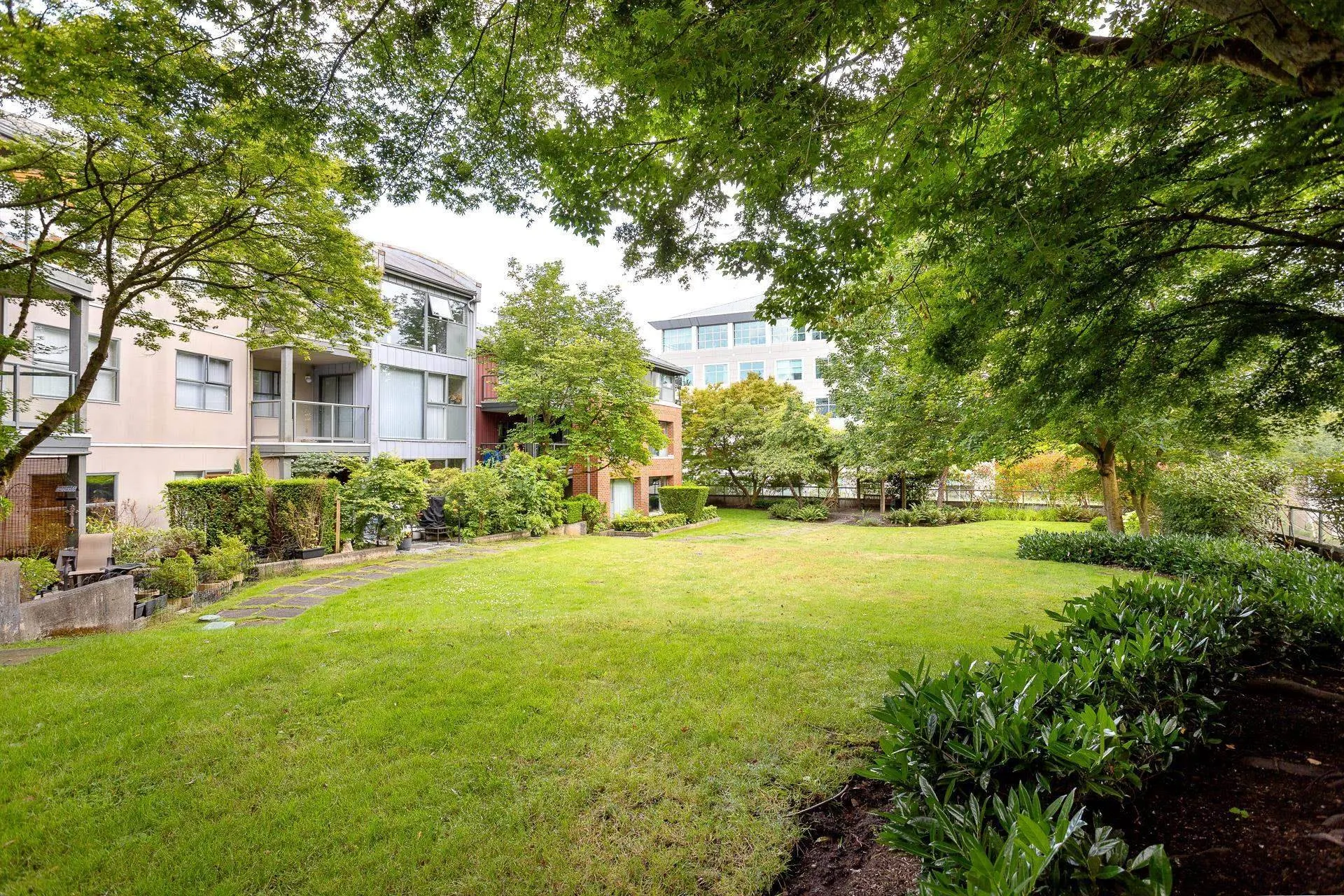 225 Newport Drive #408