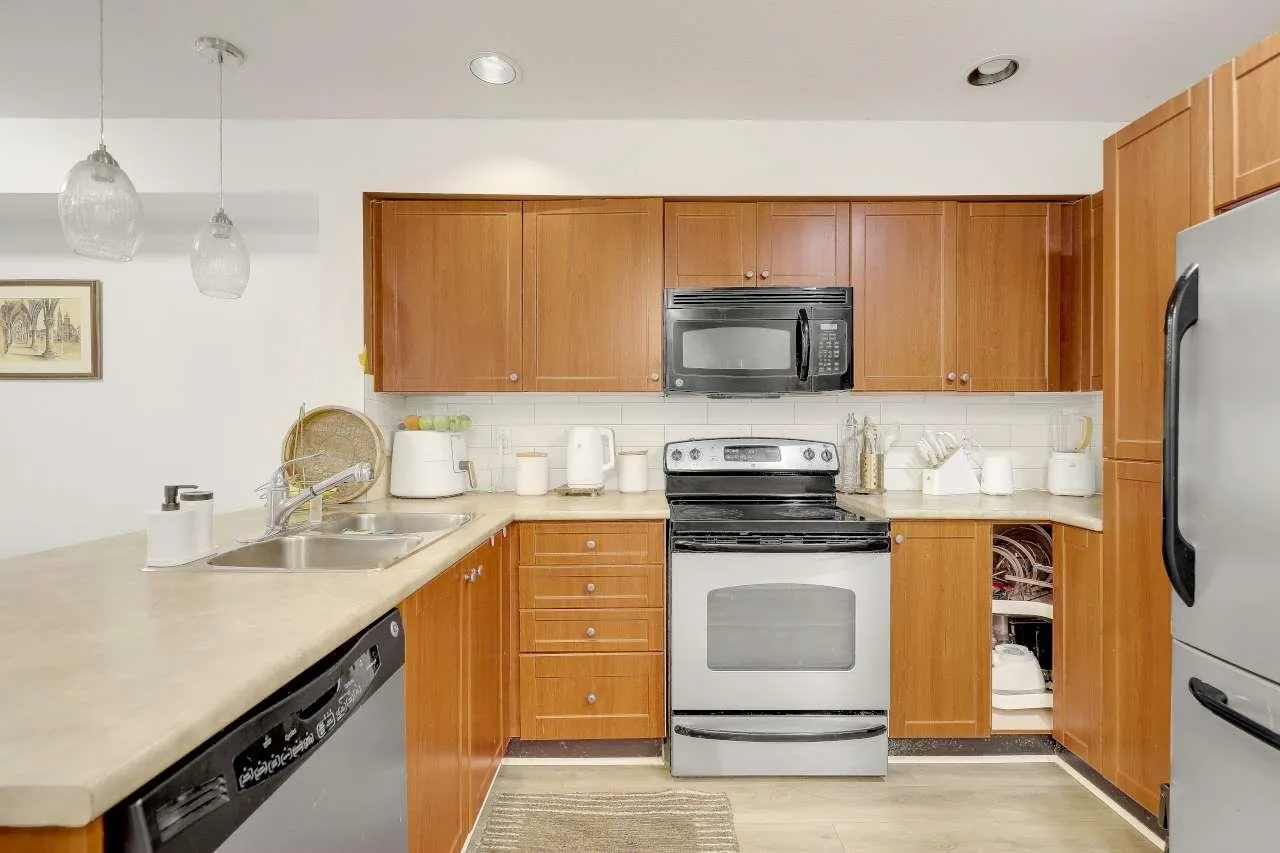 16177 83 Avenue #110