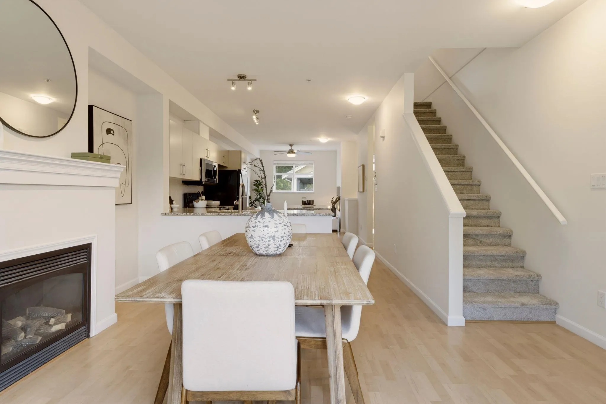 935 Ewen Avenue #79
