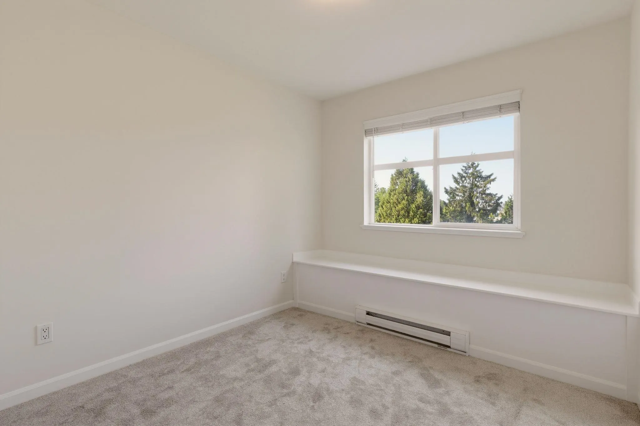 935 Ewen Avenue #79