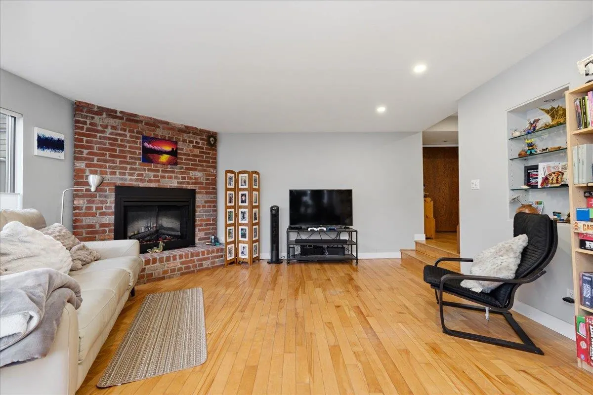 1005 W 7th Avenue #101