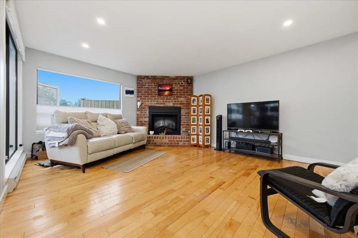 1005 W 7th Avenue #101