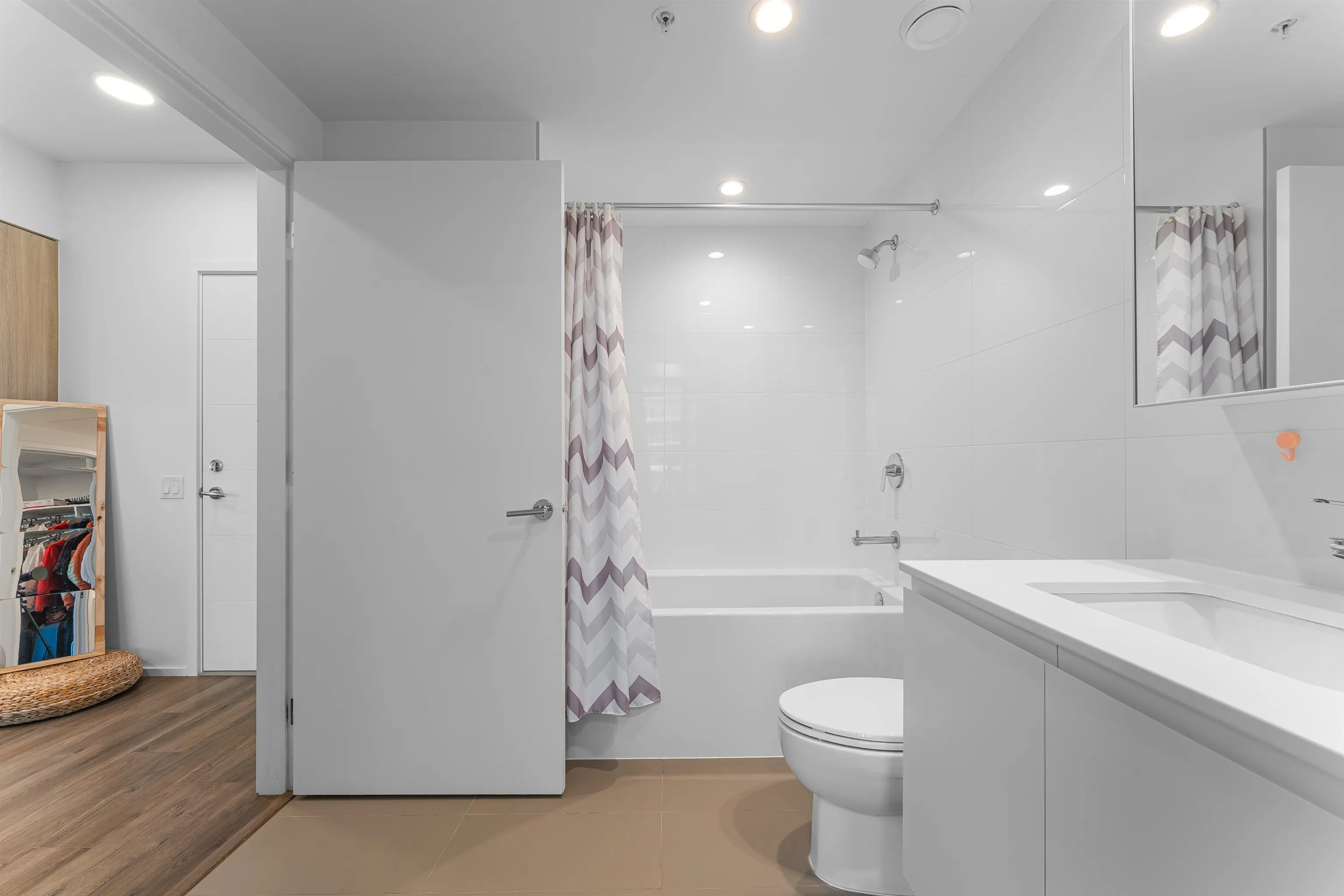 3809 Evergreen Place #408