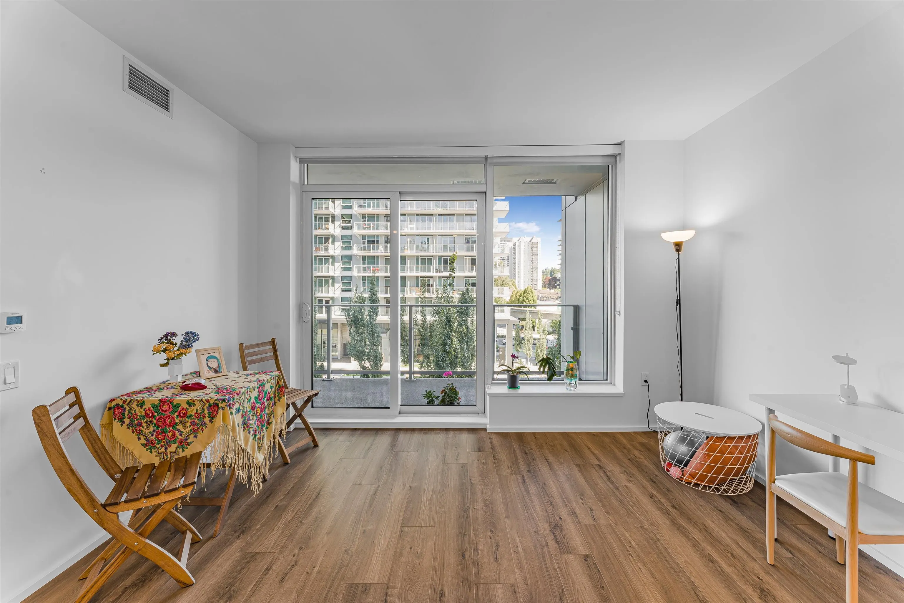 3809 Evergreen Place #408